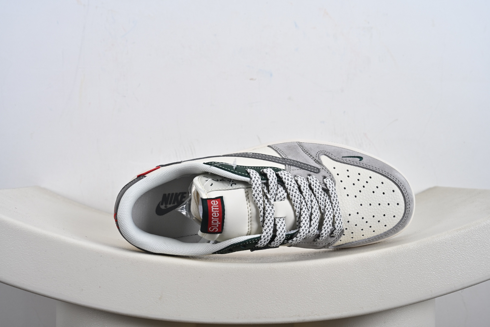 Fragment x Travis Scott x Supreme Air Jordan 1 Low 三方联名倒钩 HS8068-043