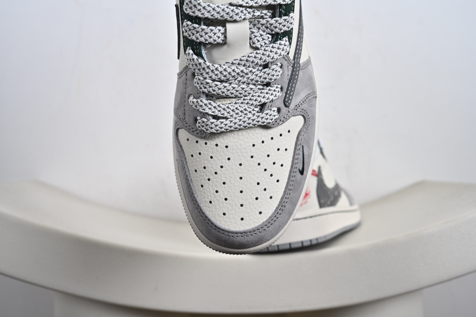 Fragment x Travis Scott x Supreme Air Jordan 1 Low 三方联名倒钩 HS8068-043