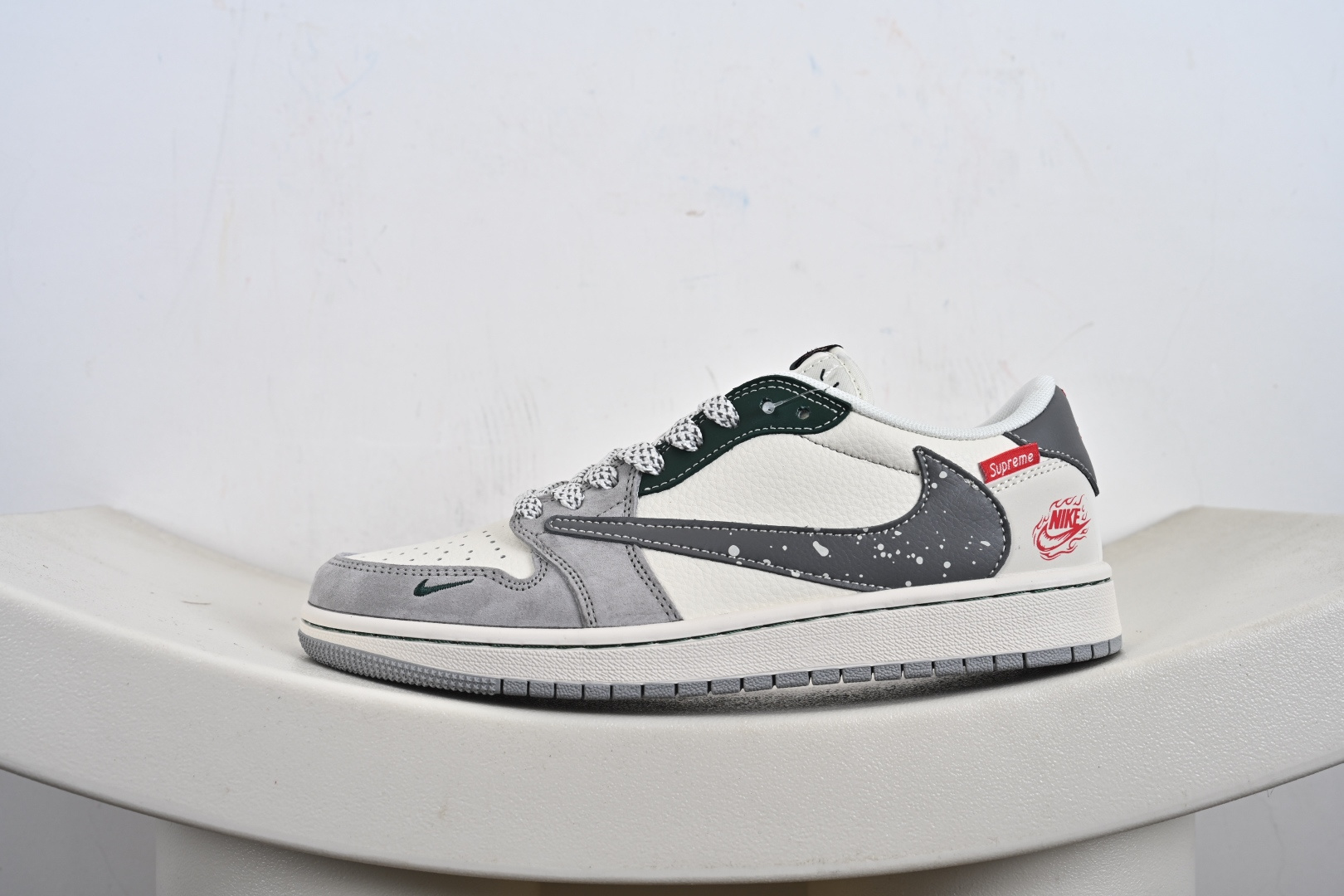 Fragment x Travis Scott x Supreme Air Jordan 1 Low 三方联名倒钩 HS8068-043