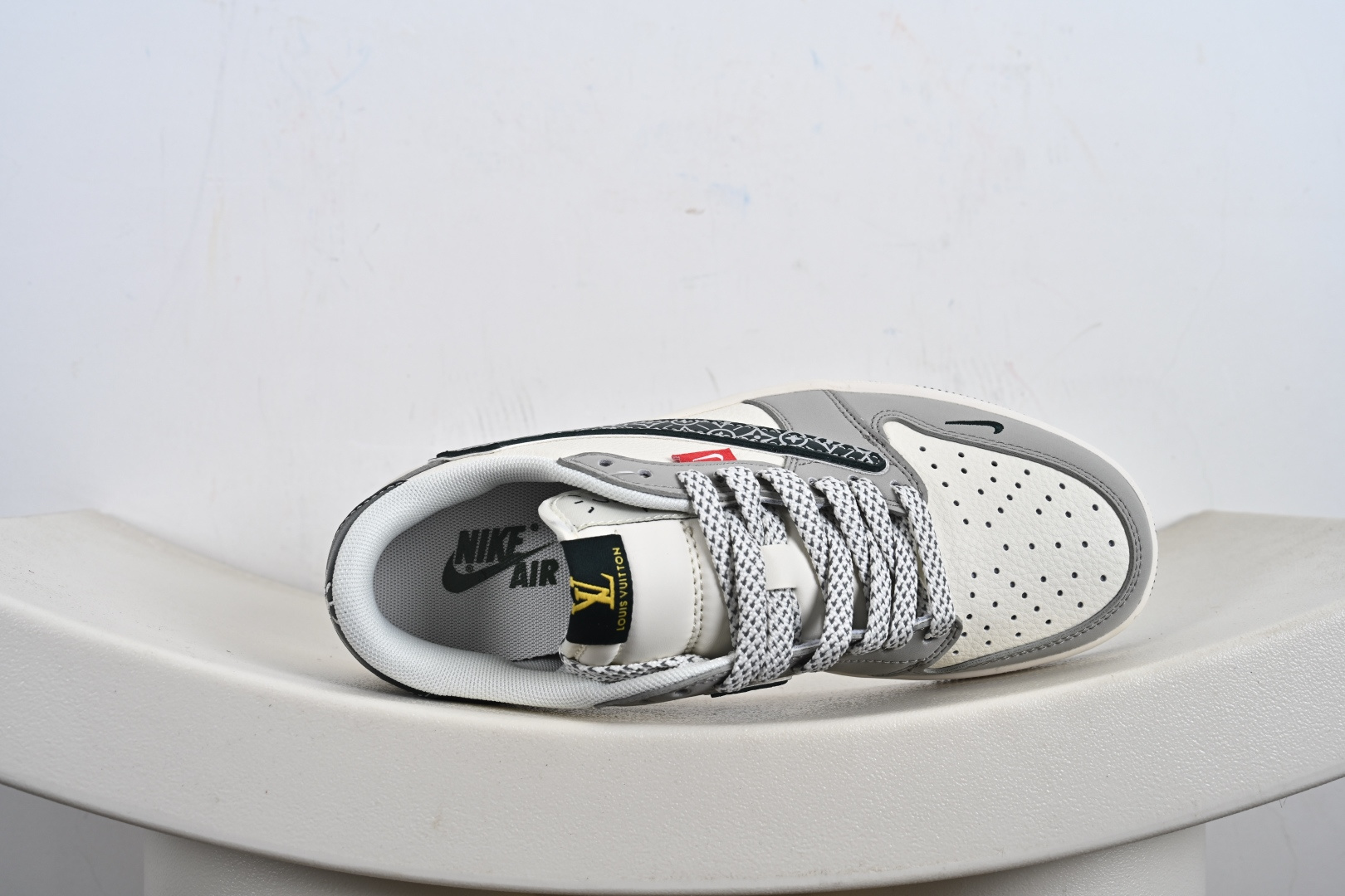 Nike Air Jordan 1 LOW OG SP AJ1倒勾 乔一倒钩 联名款 耐克 低帮文化篮球鞋 HS8068-041