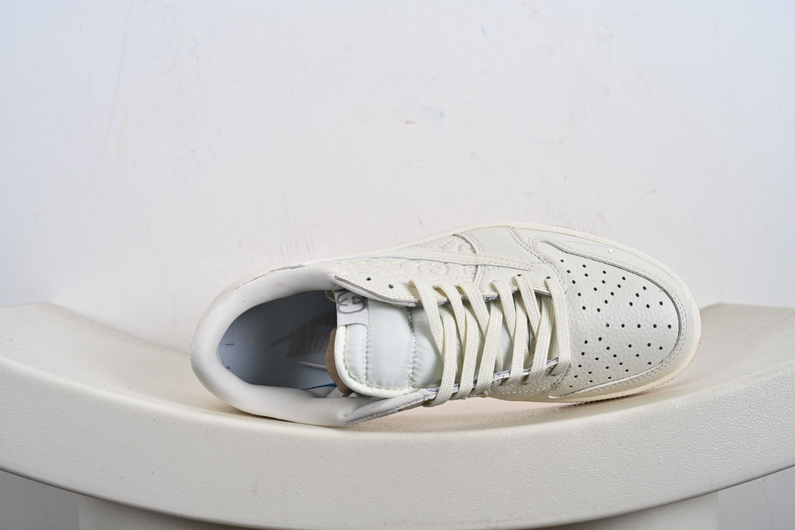 Nike Air Jordan 1 x Travis Scott AJ1倒勾 乔一倒钩 ‘DIY’定制 耐克 低帮文化篮球鞋 LD2028-049