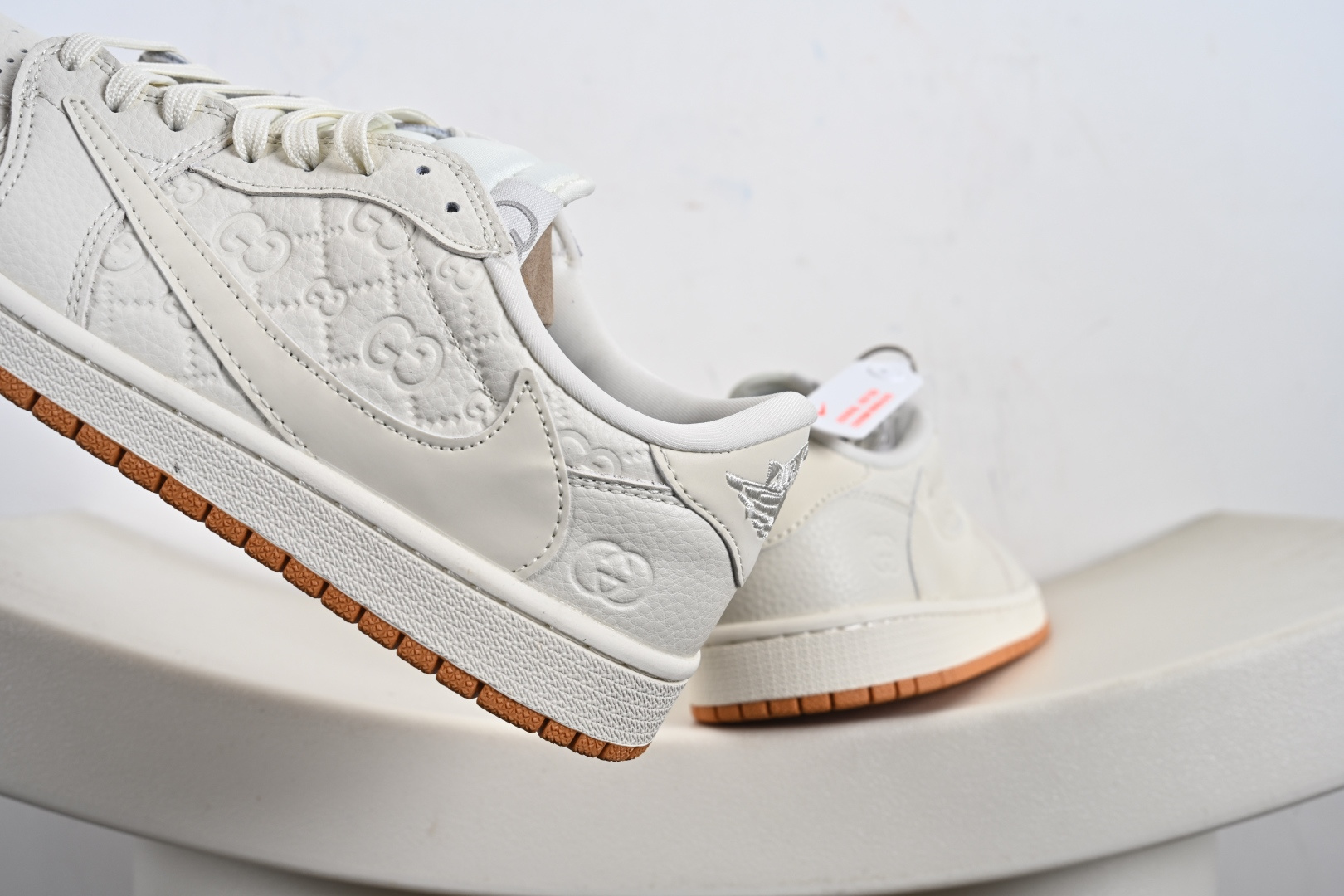 Nike Air Jordan 1 x Travis Scott AJ1倒勾 乔一倒钩 ‘DIY’定制 耐克 低帮文化篮球鞋 LD2028-049