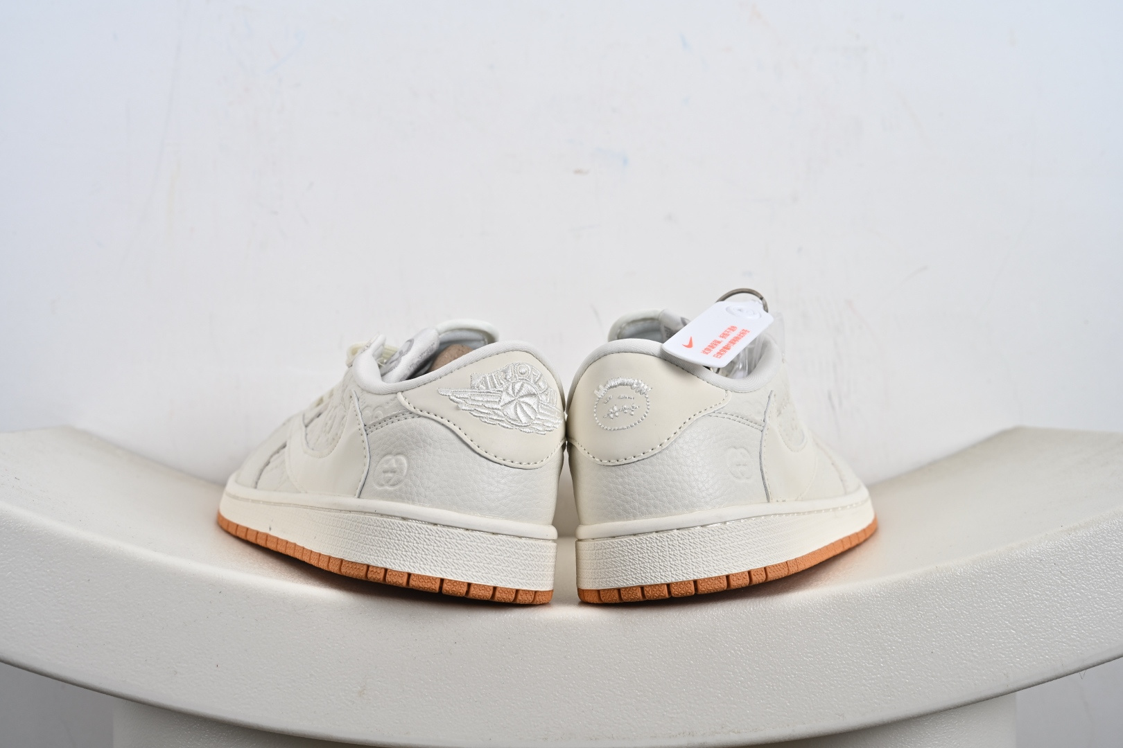 Nike Air Jordan 1 x Travis Scott AJ1倒勾 乔一倒钩 ‘DIY’定制 耐克 低帮文化篮球鞋 LD2028-049