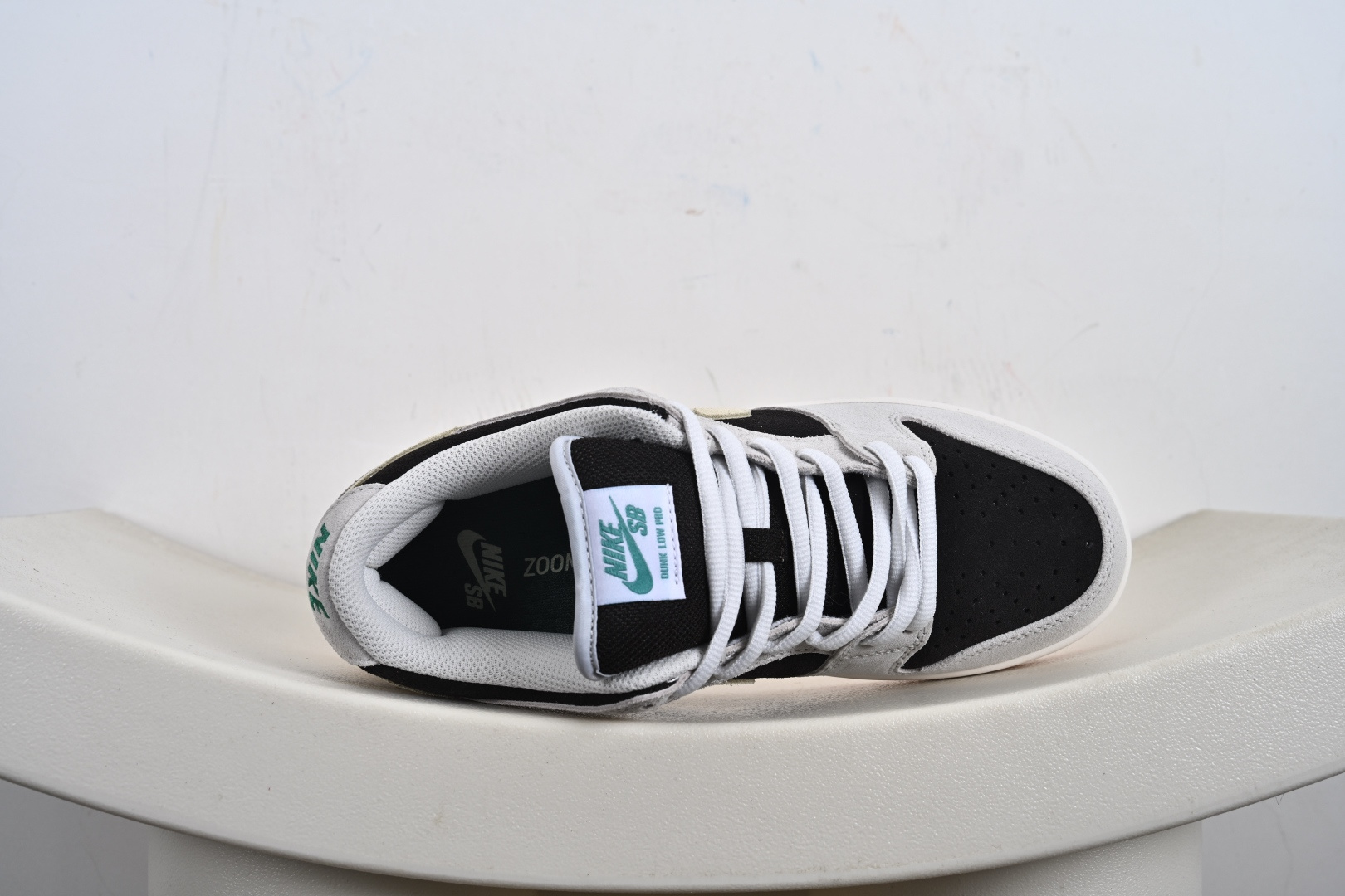 NK SB Dunk Low 冰啡男孩 HF3704-001