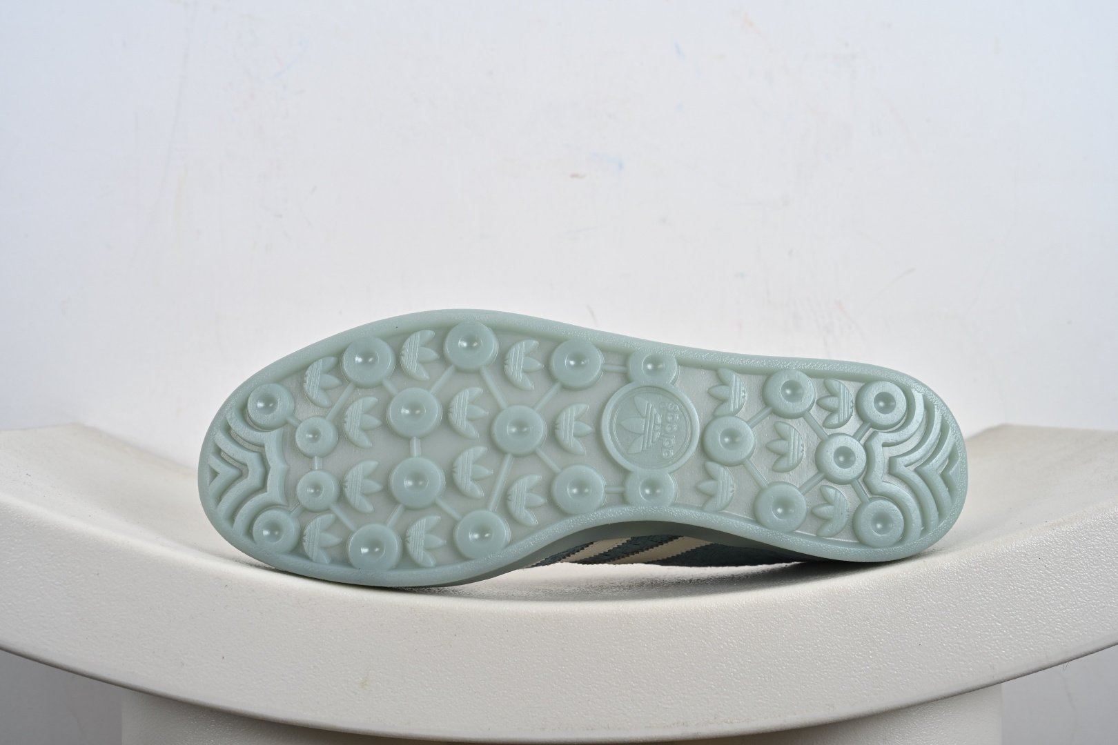 AD 阿迪 Gazelle Indoor 低帮运动休闲板鞋 JR8852