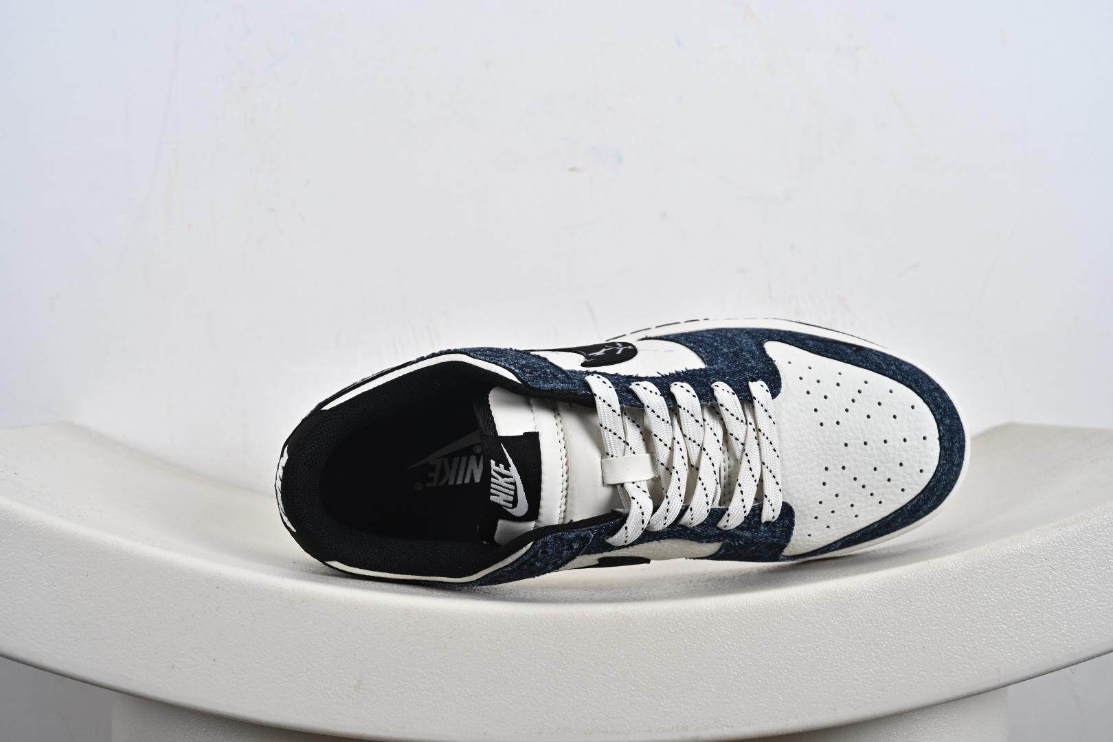 定制版Nike SB Dunk Low“天使联名—牛仔蓝涂鸦” 高端定制 低帮休闲板鞋 XD6188-049