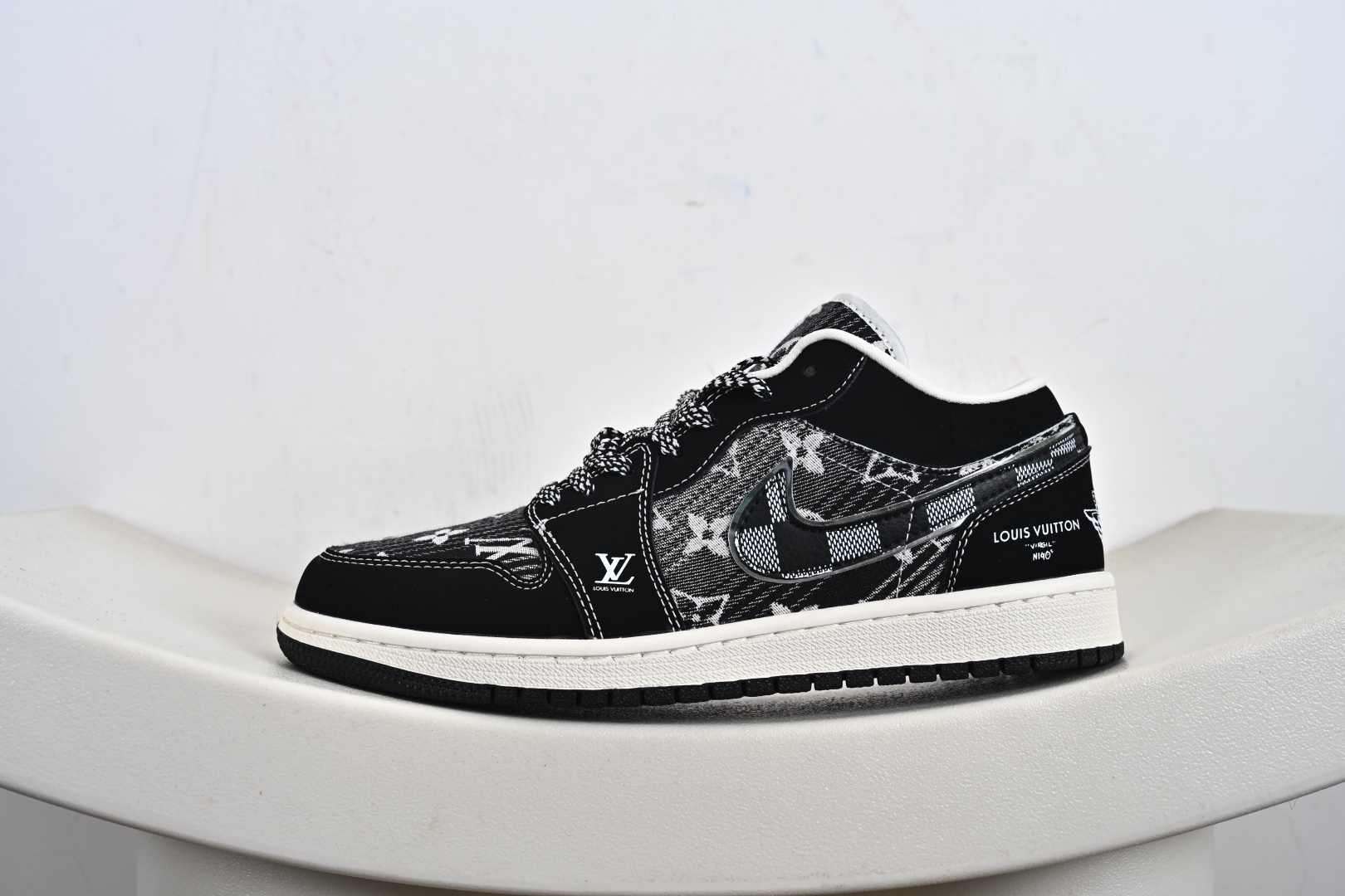 定制版 Air Jordan 1 Low x AJ1 低帮 黑白牛仔 AJ1 乔丹1代 aj1 乔1 低邦 黑白牛仔 LR2025-009