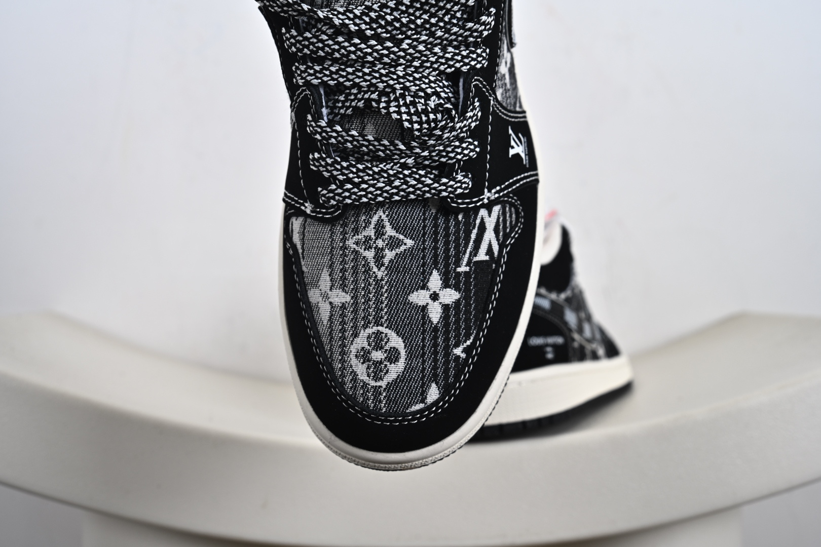 定制版 Air Jordan 1 Low x AJ1 低帮 黑白牛仔 AJ1 乔丹1代 aj1 乔1 低邦 黑白牛仔 LR2025-009