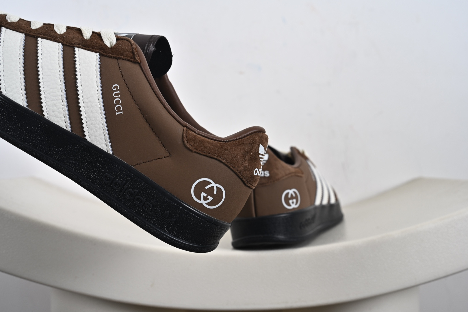 阿迪达斯 Adidas Originals Gazelle INdoor x Stussy 低帮休闲运动板鞋 DD6602 DD6601 DD6603 DD6605 DD6604