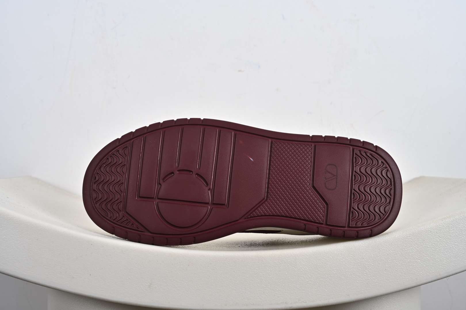 Valentino Rockstud Untitled 华伦天奴 明星同款厚底休闲铆钉小白鞋 P38566H