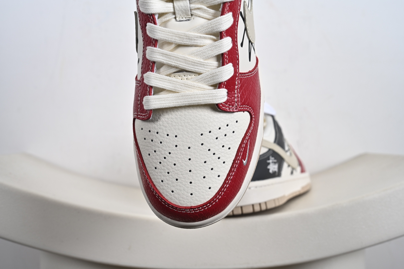 NIKE Dunk Low RETRO 联名款 HS2506-211