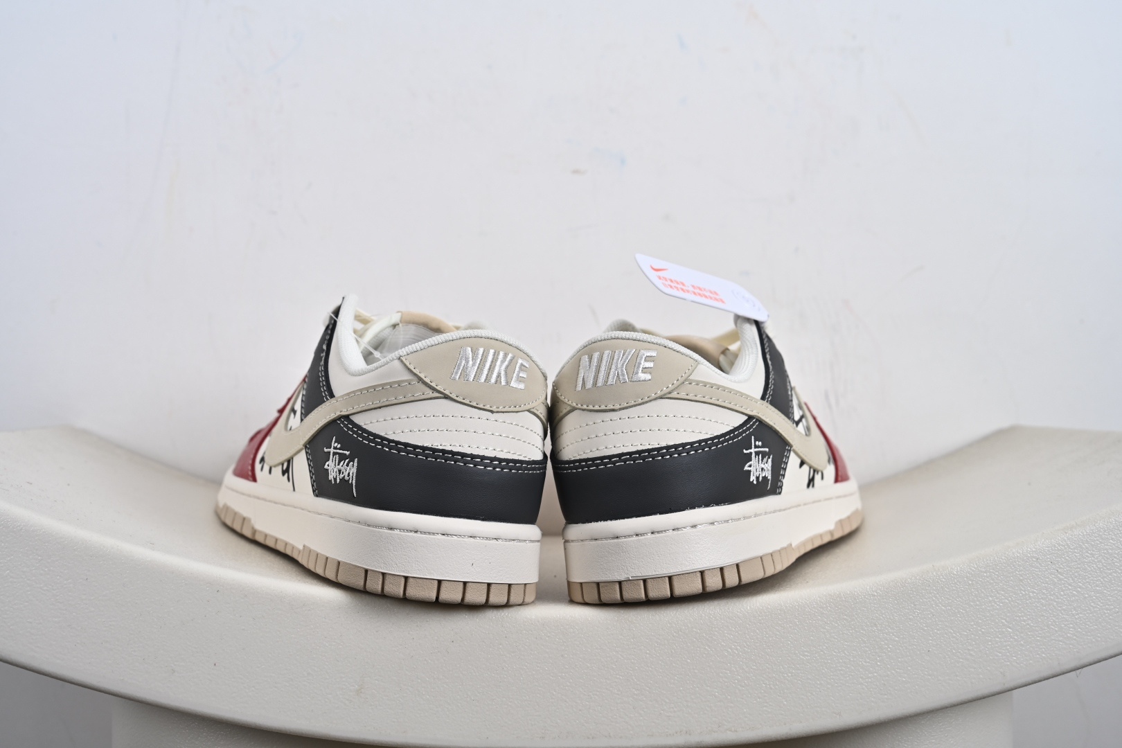 NIKE Dunk Low RETRO 联名款 HS2506-211