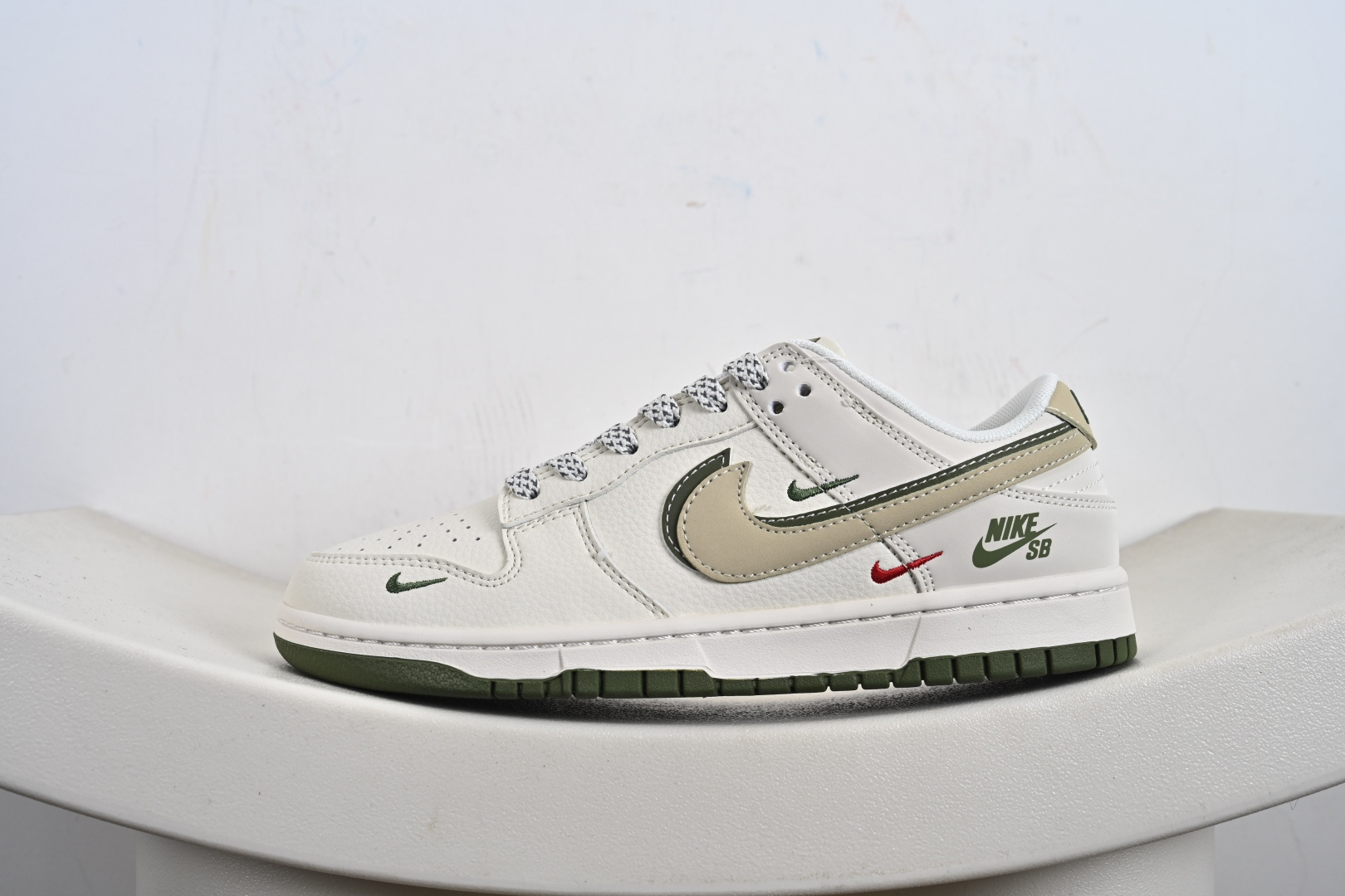 NIKE Dunk Low RETRO 联名款 HS2506-222