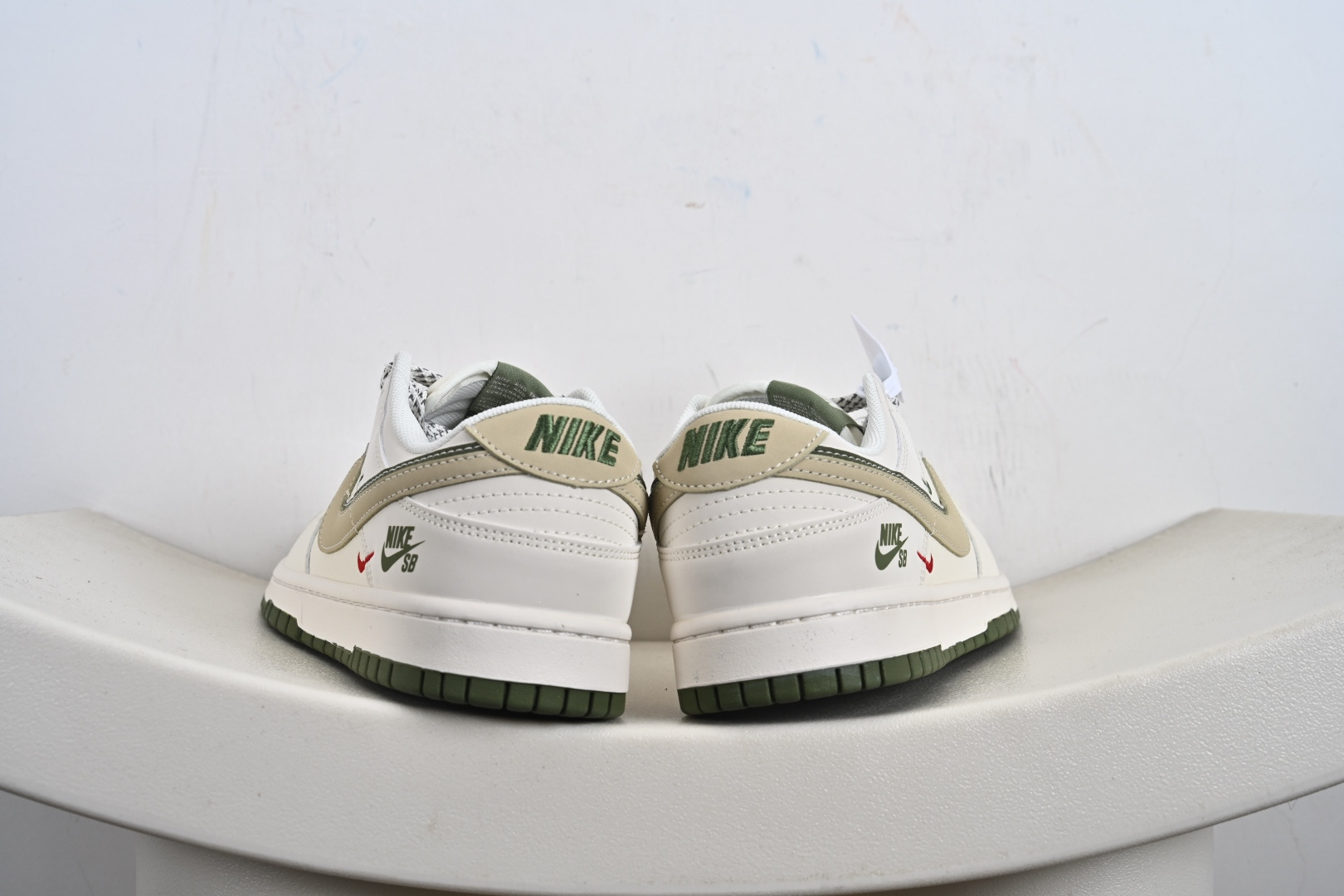 NIKE Dunk Low RETRO 联名款 HS2506-222