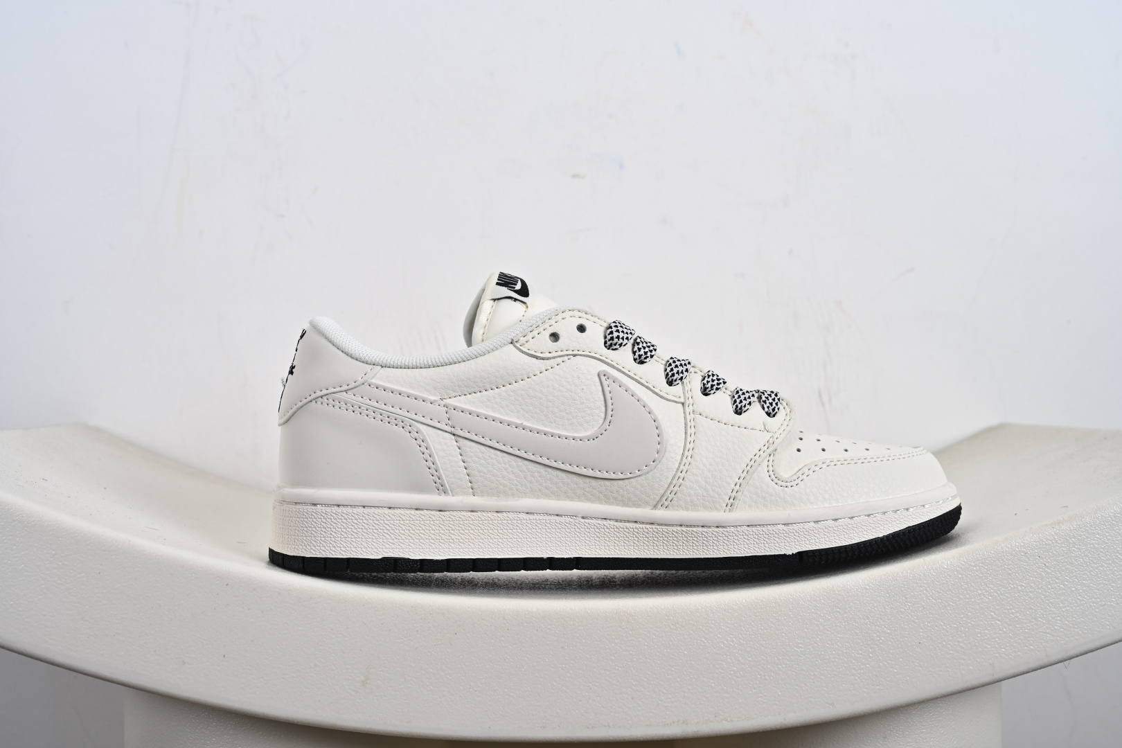 Travis Scott x Fragment Design x Jordan Air Jordan 1 Low OG SP NIKE-米黑满天星” JP1628-254