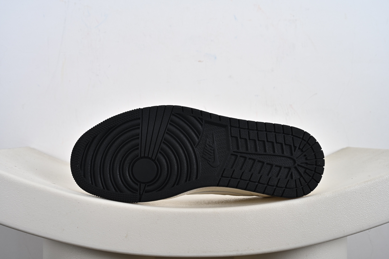 Travis Scott x Fragment Design x Jordan Air Jordan 1 Low OG SP NIKE-米黑满天星” JP1628-254