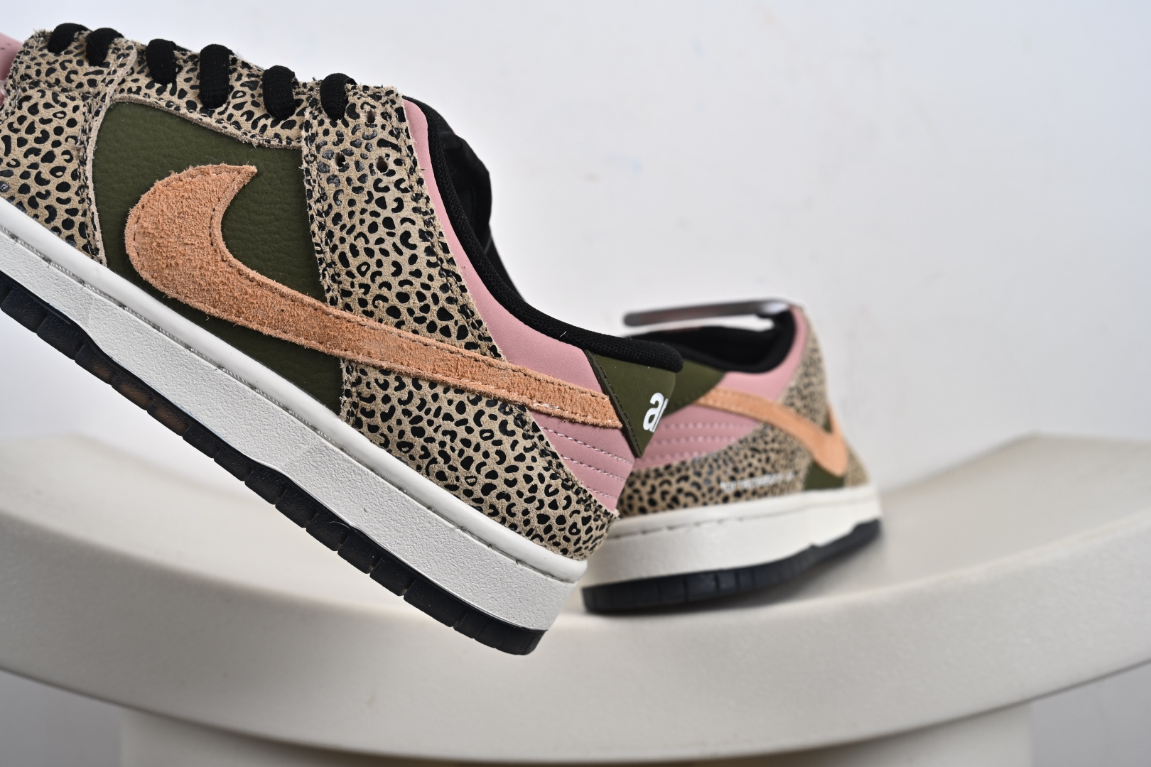 Arts-Rec x NK Dunk SB Dunk Low Pro QS 柔软舒适 防滑耐磨 低帮 板鞋 男女同款 棕绿 IH3211-200