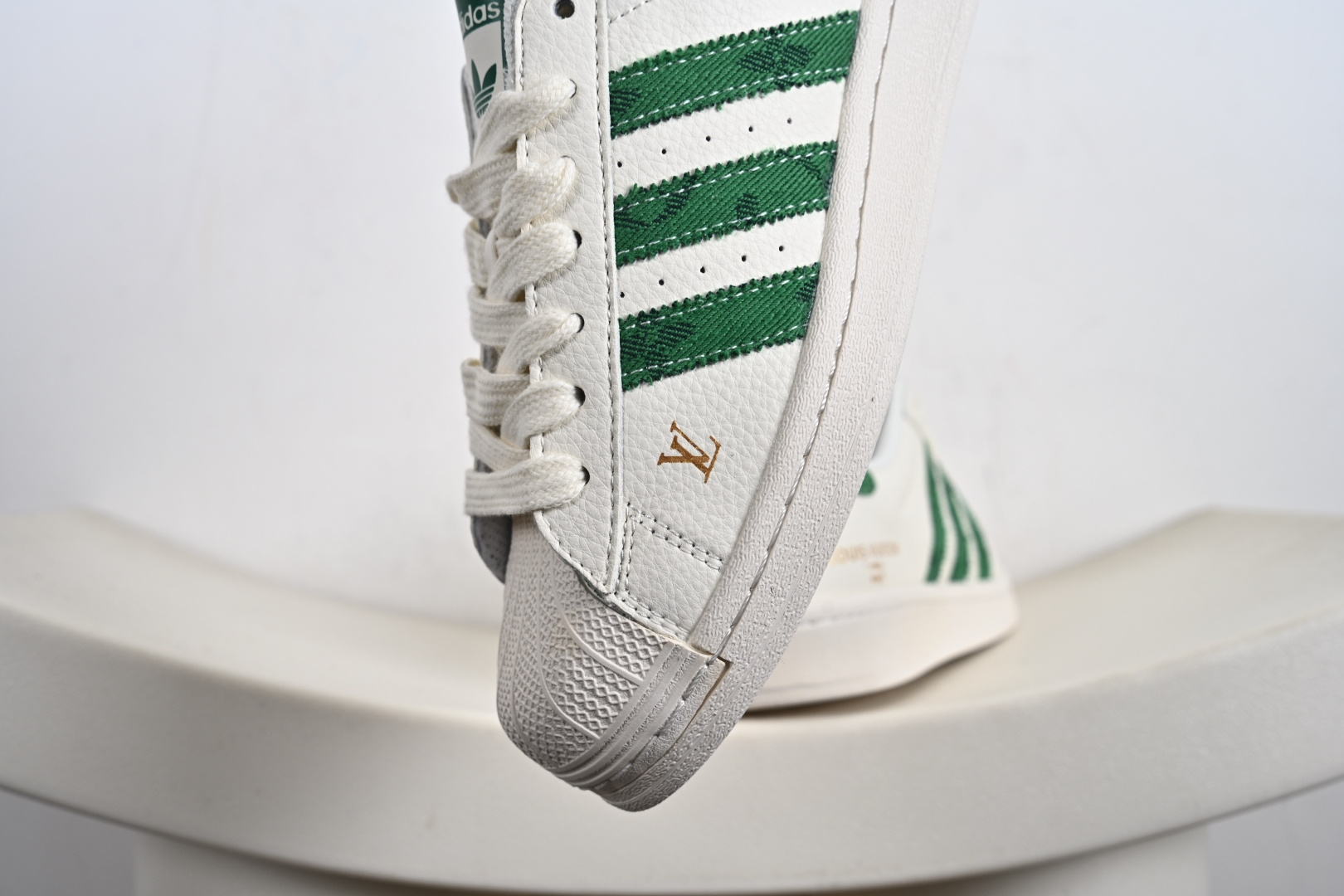 Adidas Originals Superstar 联名款贝壳头 SD6819