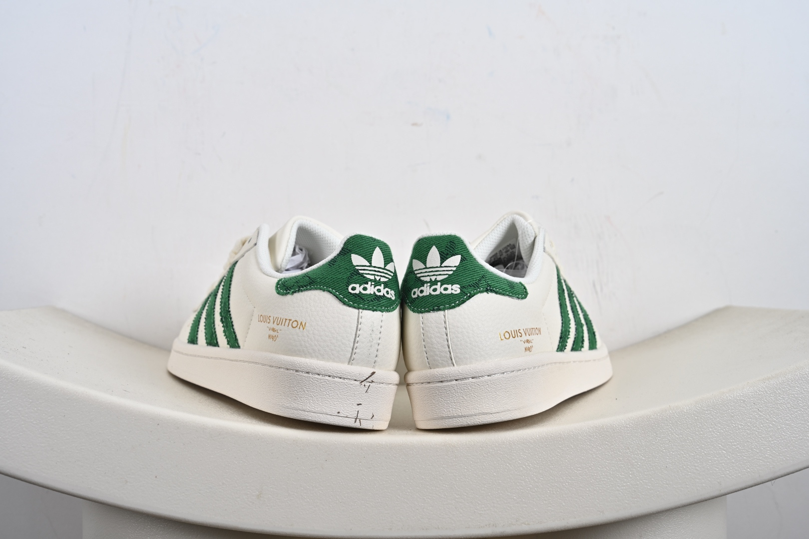 Adidas Originals Superstar 联名款贝壳头 SD6819