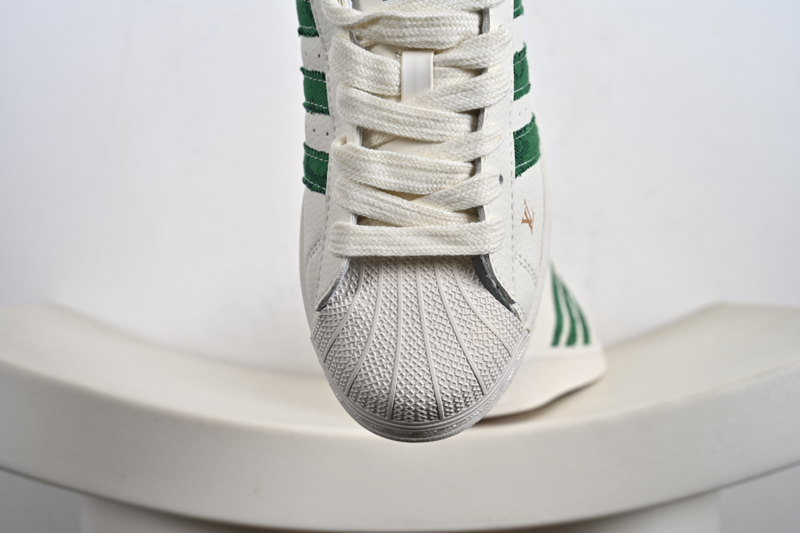 Adidas Originals Superstar 联名款贝壳头 SD6819