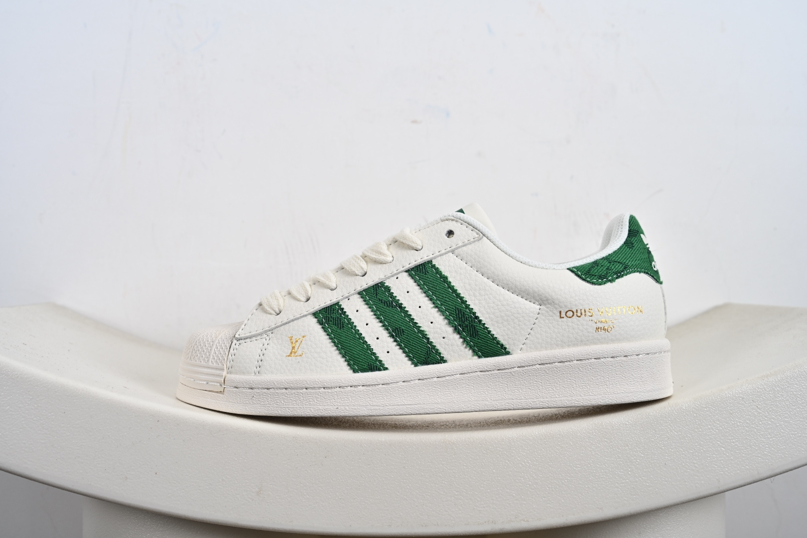Adidas Originals Superstar 联名款贝壳头 SD6819