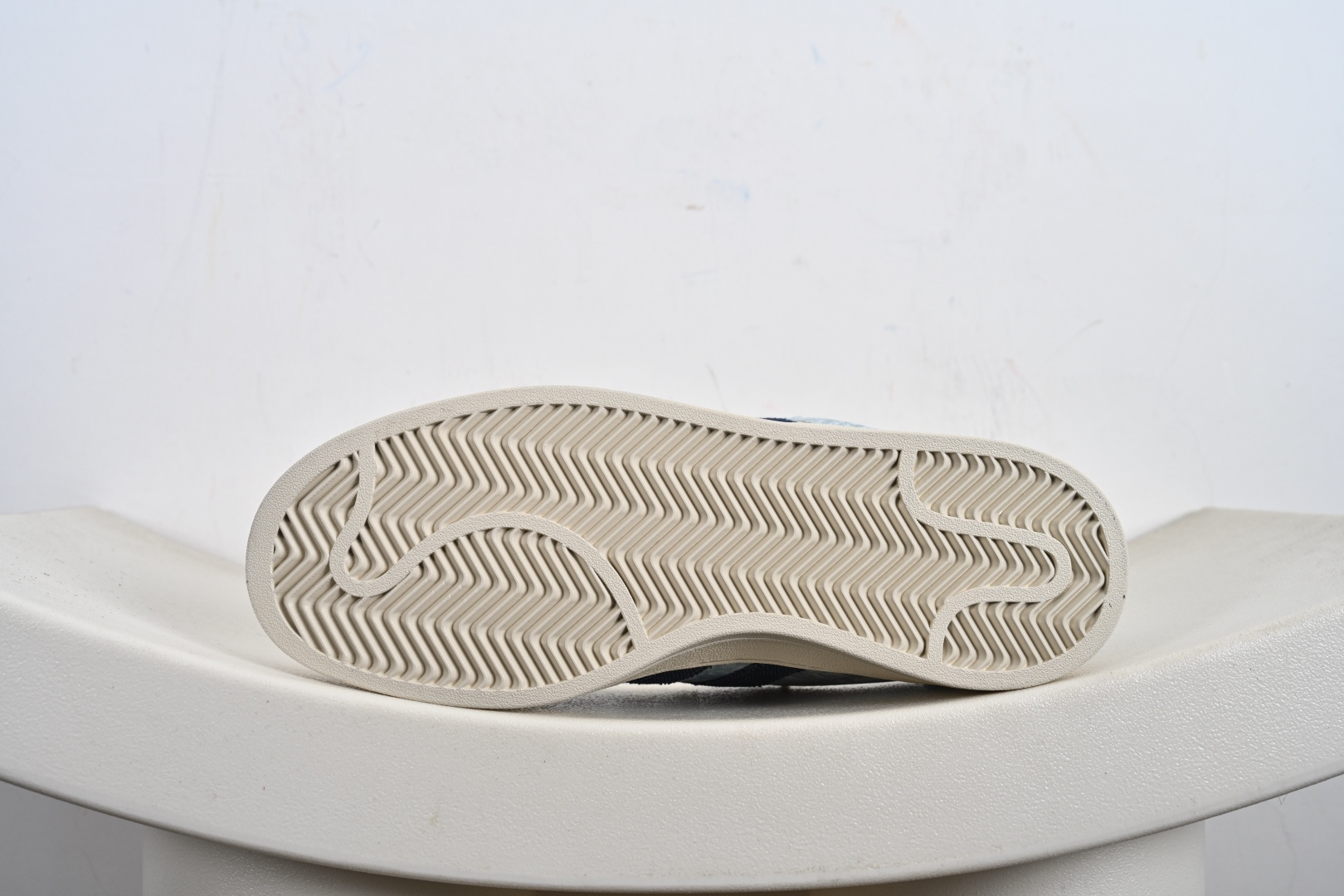 Adidas Originals Campus 00s系列 阿迪达斯 面包风经典复古低帮百搭休闲运动板鞋 JS2487