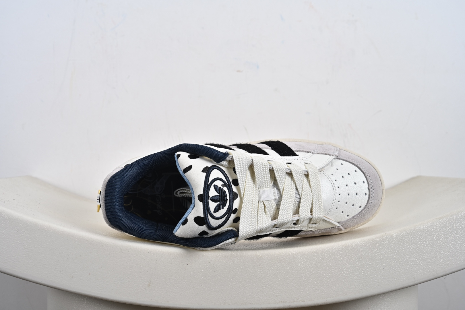 Adidas CAMPUS OOS BETA 阿迪达斯学院系列面包风经典复古低帮百搭休闲运动板鞋 JQ8733