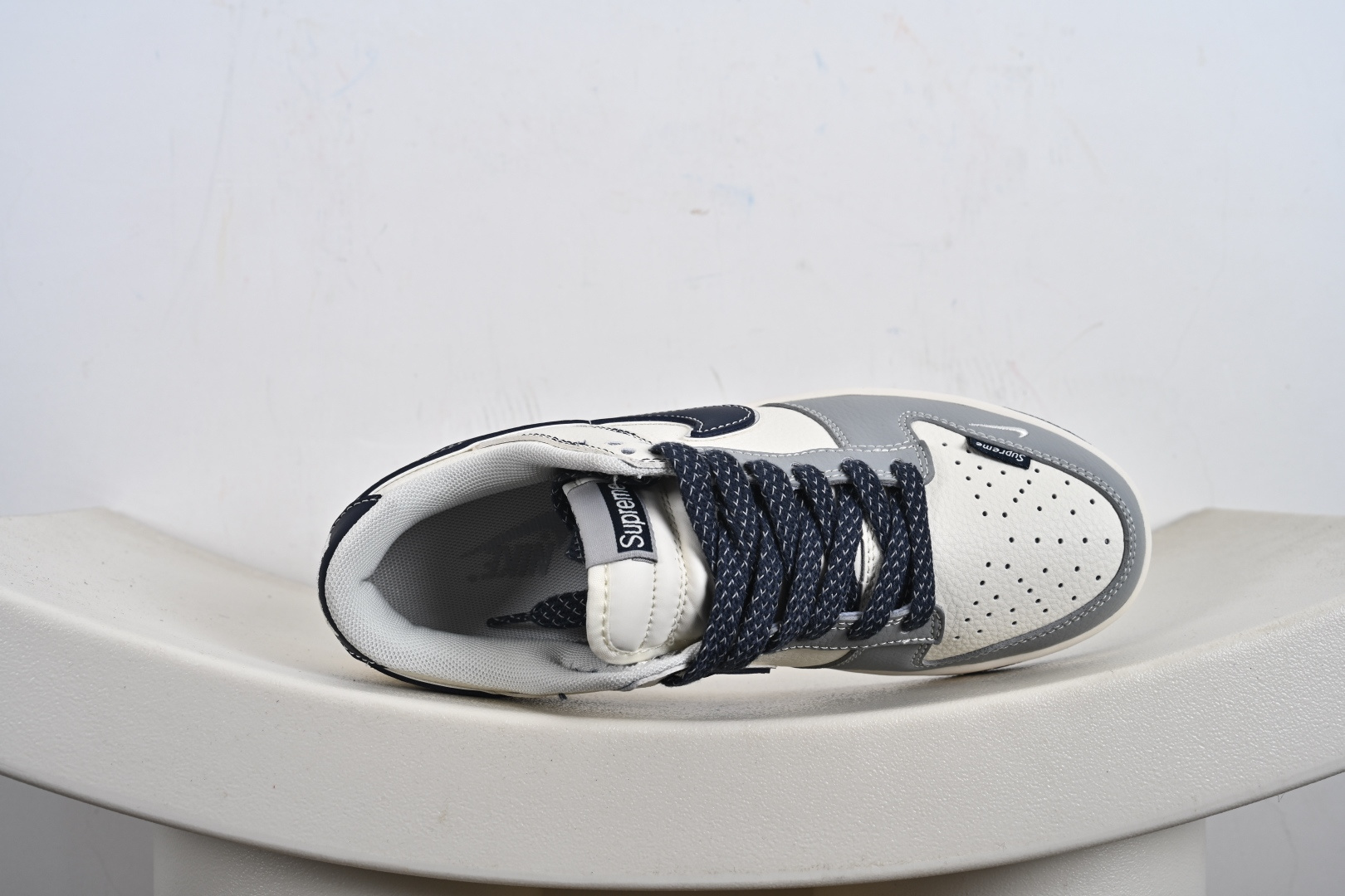 定制版Nike SB Dunk Low“SUP联名——灰白蓝配色” 高端定制 低帮休闲板鞋 SD6868-102