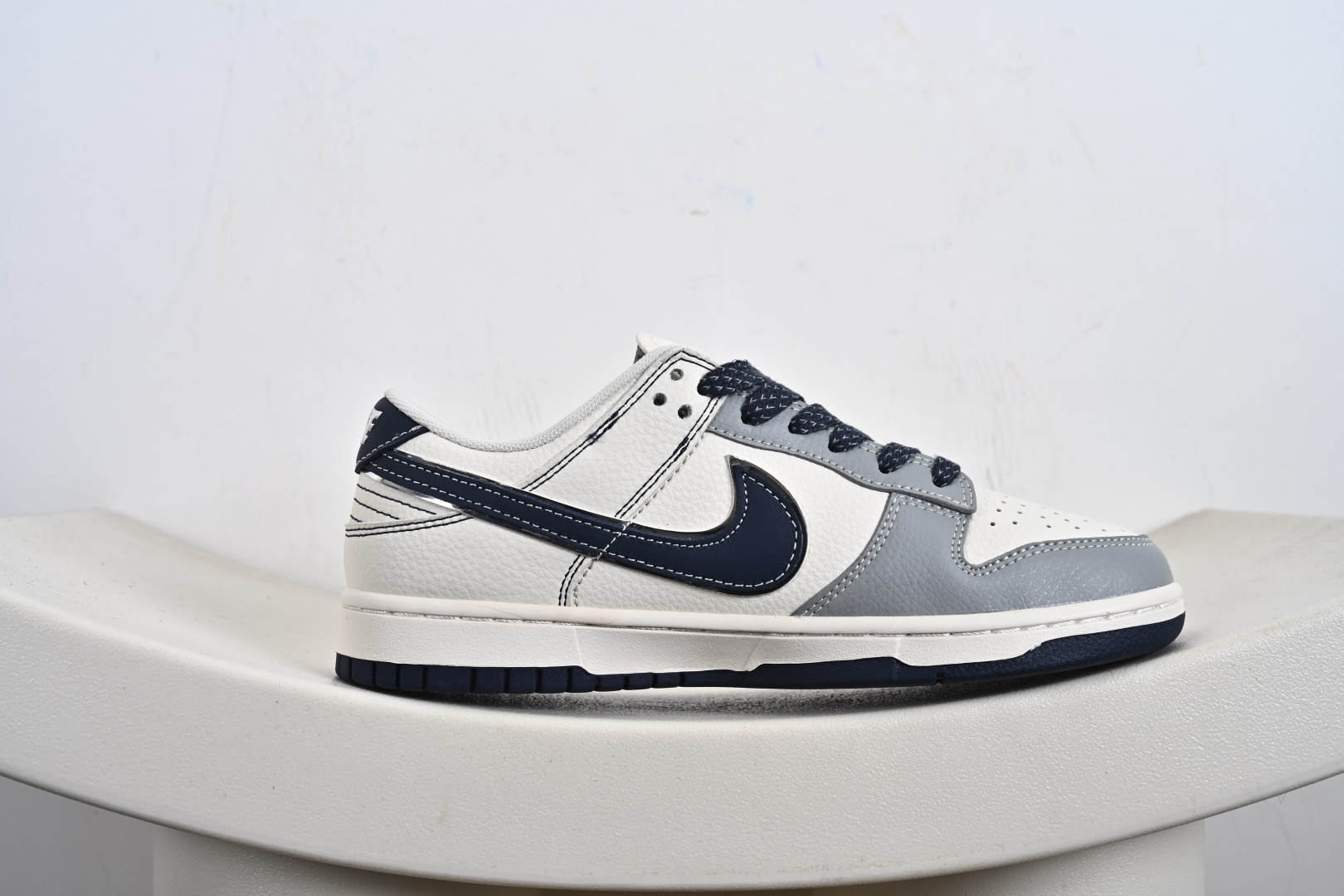 定制版Nike SB Dunk Low“SUP联名——灰白蓝配色” 高端定制 低帮休闲板鞋 SD6868-102