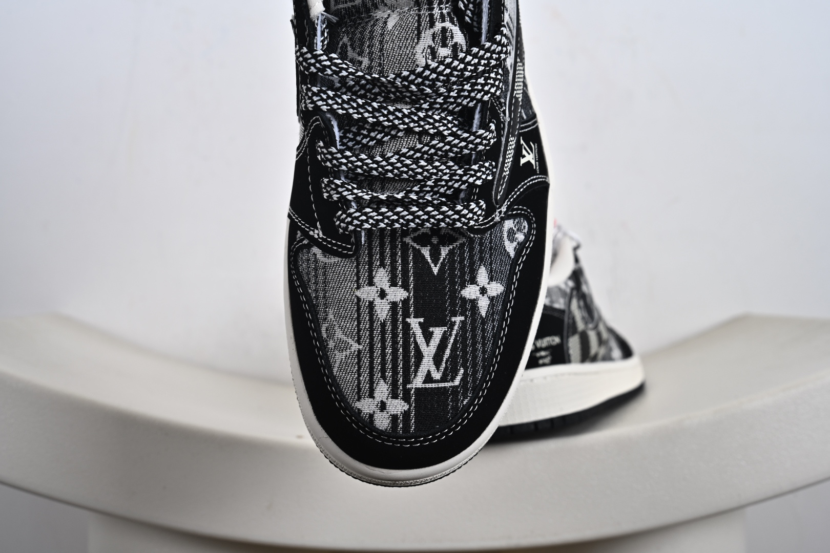 Travis Scott x Fragment Design x Jordan Air Jordan 1 Low OG SP “路易威登LV联名---黑灰帆布LV印花” XS2025-063