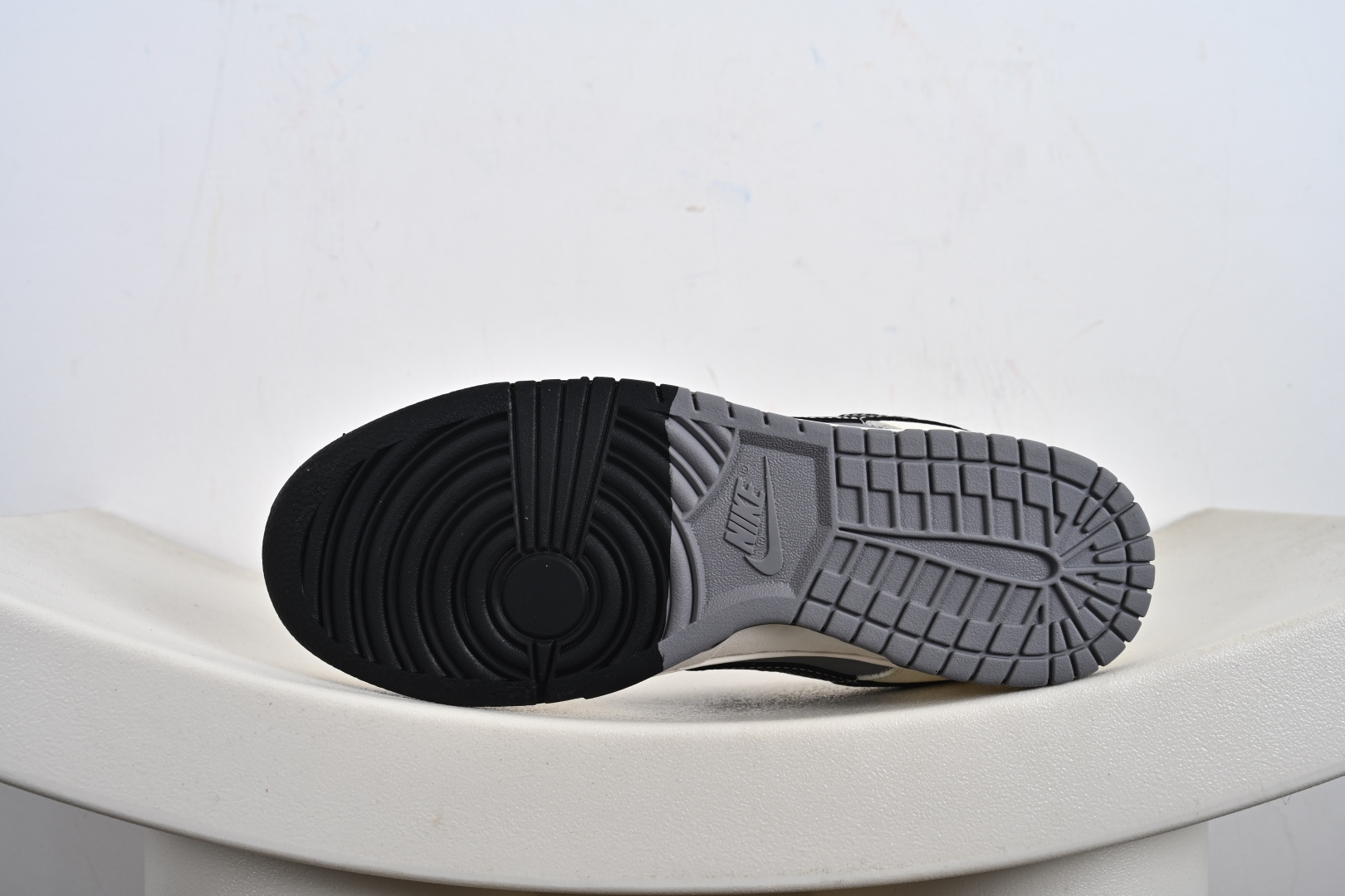 Nike SB Dunk Low 高端定制联名 JP1628-041