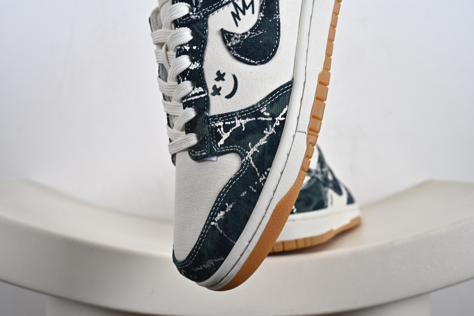 Nike SB Dunk Low“军绿织布” 高端定制 低帮休闲板鞋 SC0601-464