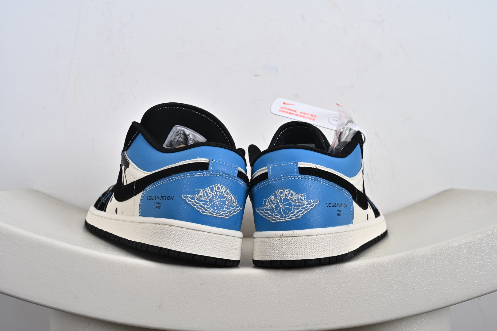 Nike Jordan Air Jordan 1 “LV联名——创意米黑蓝” 高端定制 乔丹低帮休闲板鞋 QJ2025-001