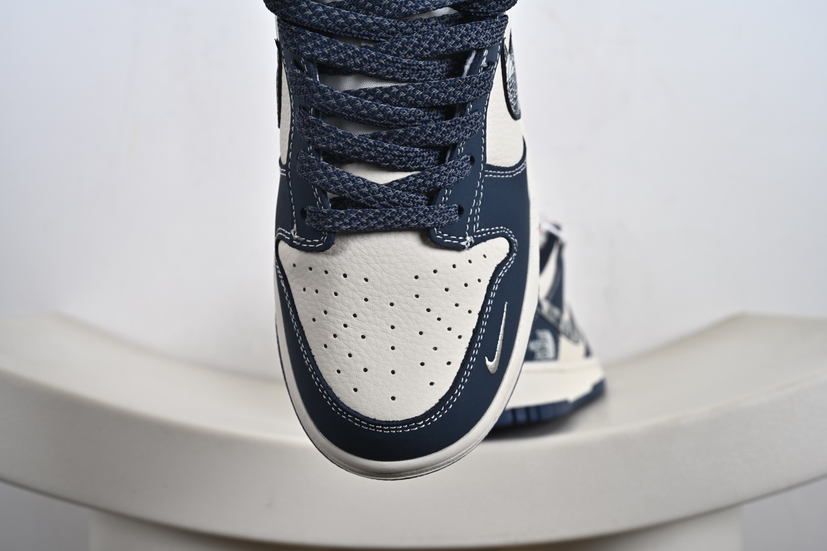 Nike SB Dunk Low“ 北面联名——水墨蓝”周年高端定制 低帮休闲板鞋 DG2025-003