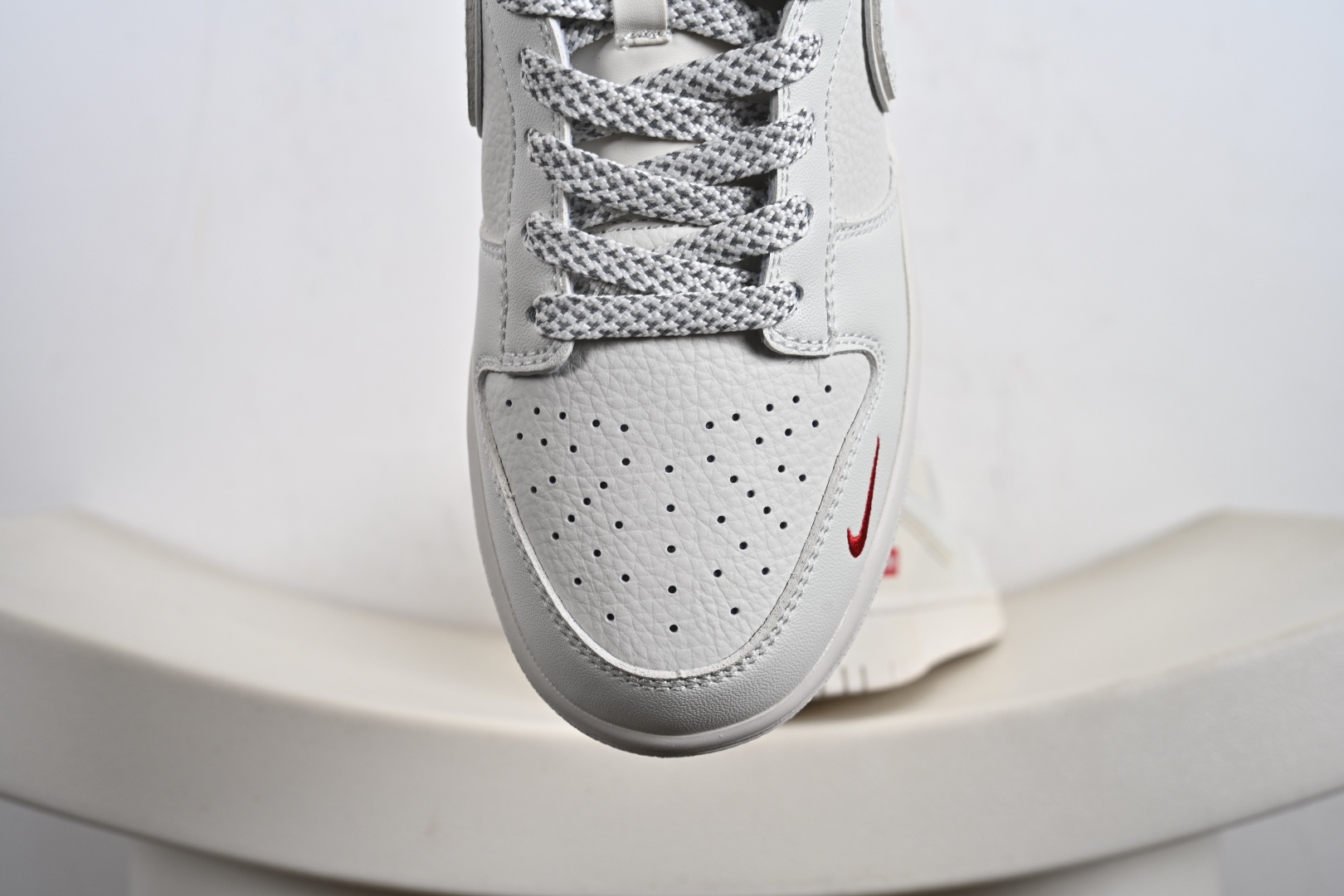 Nike SB Dunk Low Supreme联名 CS1688-109