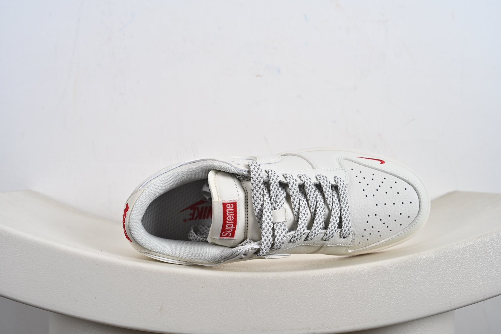 Nike SB Dunk Low Supreme联名 CS1688-109