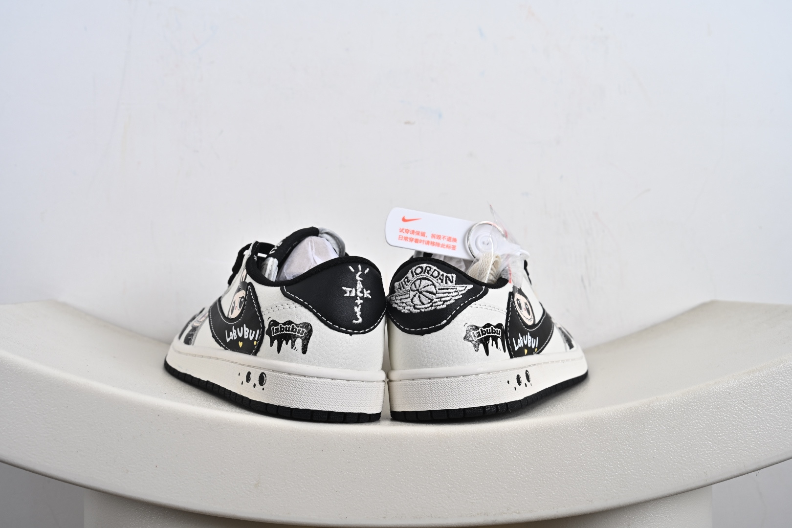Travis Scott x Fragment Design x Jordan Air Jordan 1 Low OG SP “米黑拉布布” JW1188-161