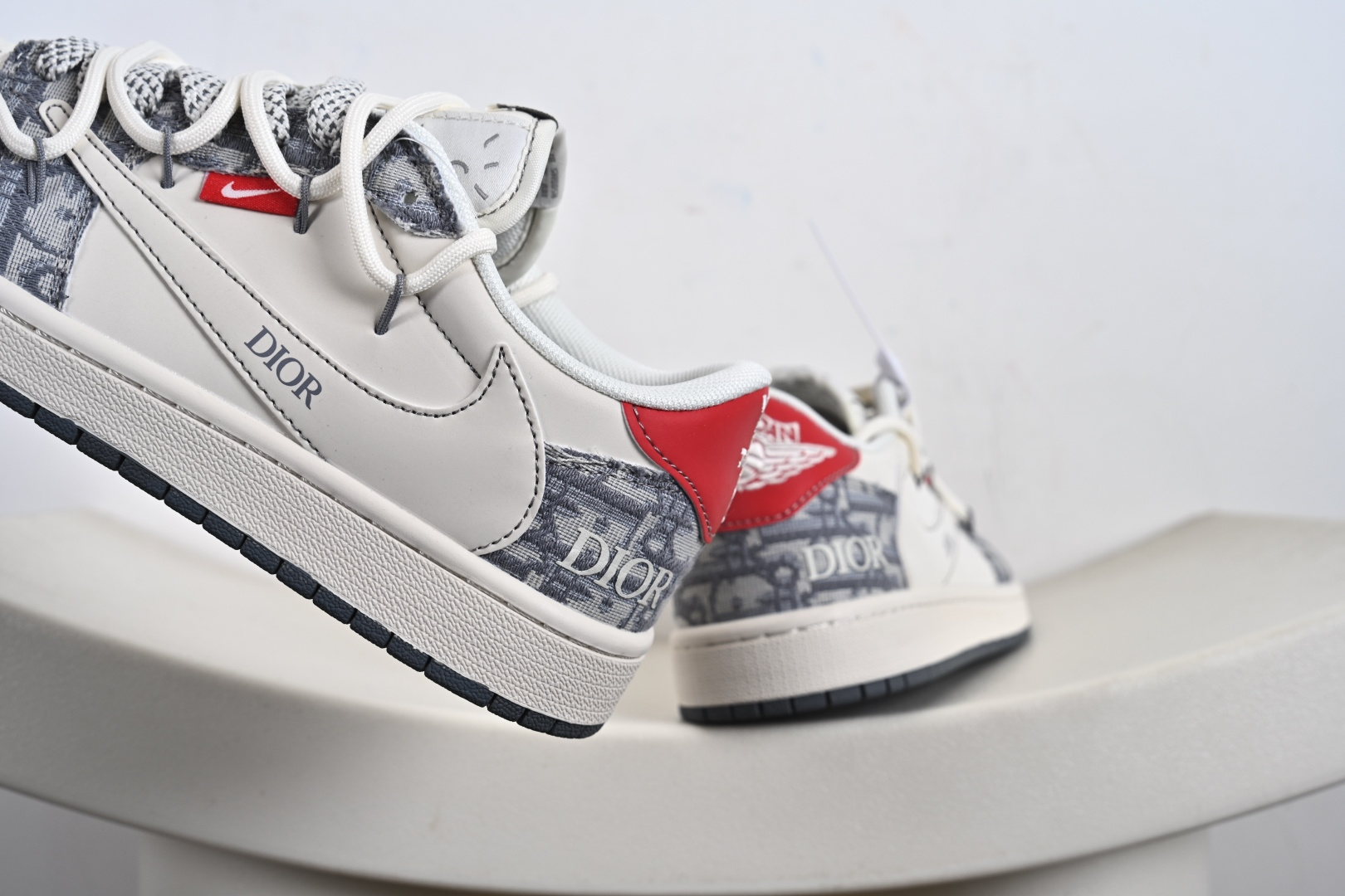 Travis Scott x Fragment Design x Jordan Air Jordan 1 Low OG SP 迪奥联名-米灰牛仔布红标” HT5088-602
