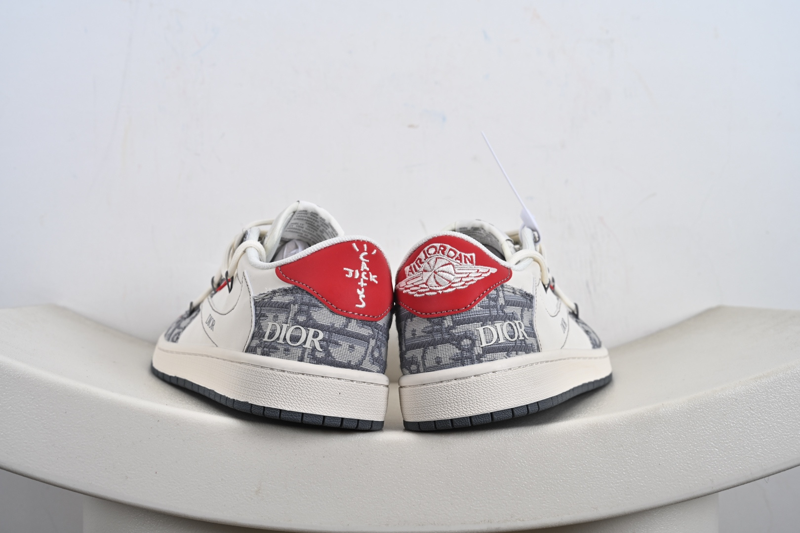 Travis Scott x Fragment Design x Jordan Air Jordan 1 Low OG SP 迪奥联名-米灰牛仔布红标” HT5088-602