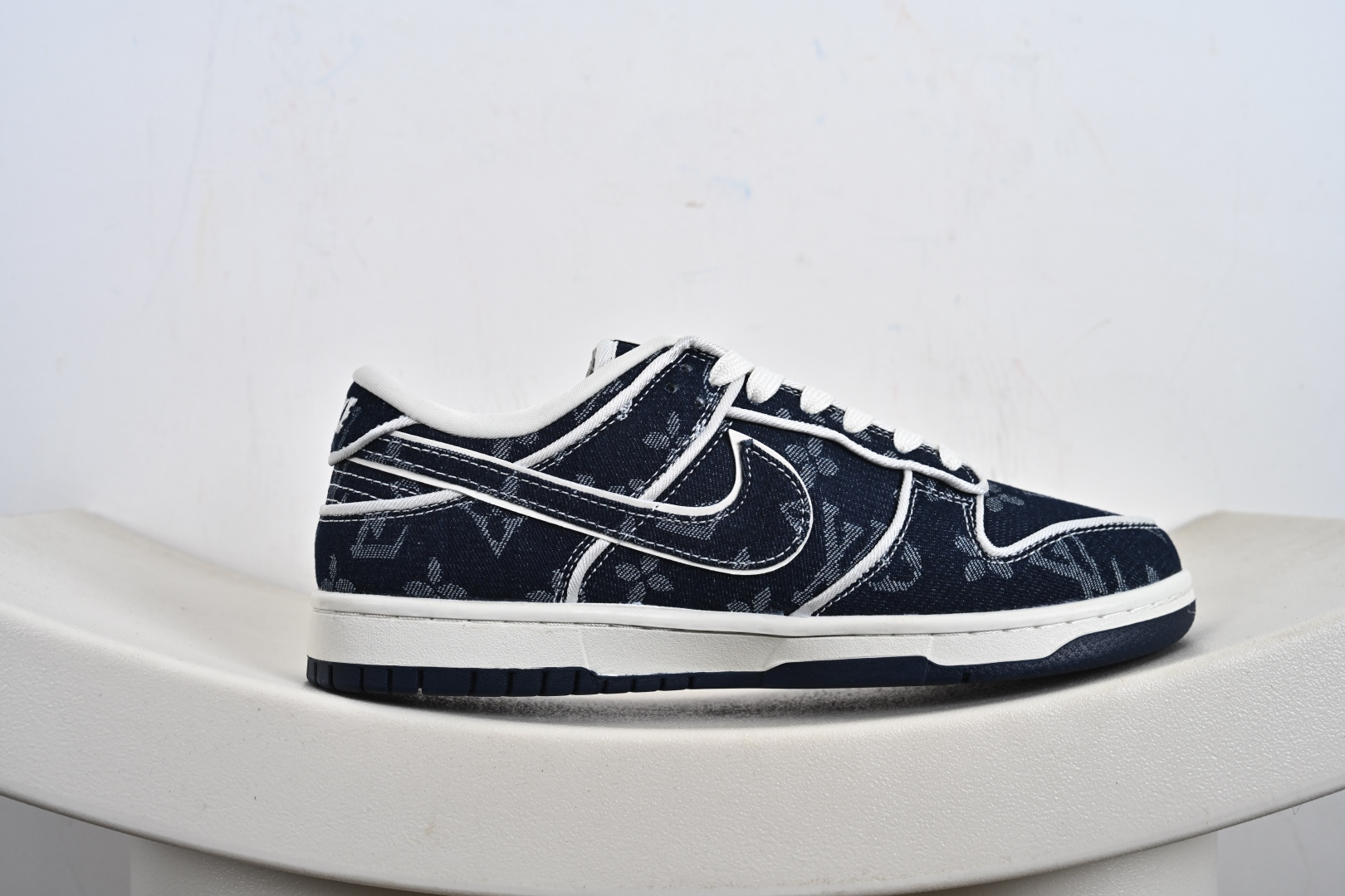 Nike SB Dunk Low“LV联名——深蓝牛仔” 高端定制 低帮休闲板鞋 SC0601-469