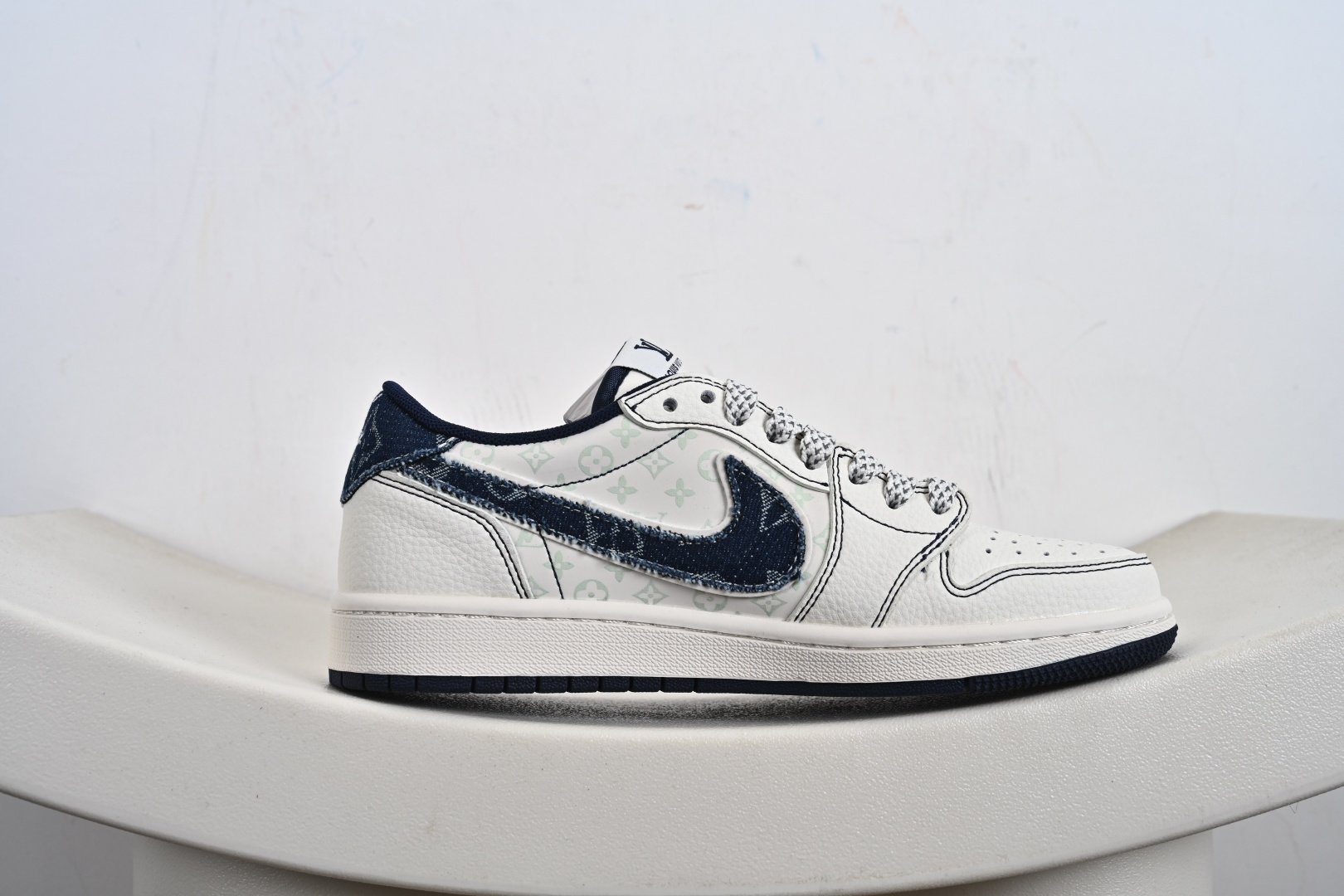 Nike Air Jordan 1 Low 定制配色 定制AJ联名-高端定制 低帮复古文化板鞋 CX5050-Y16