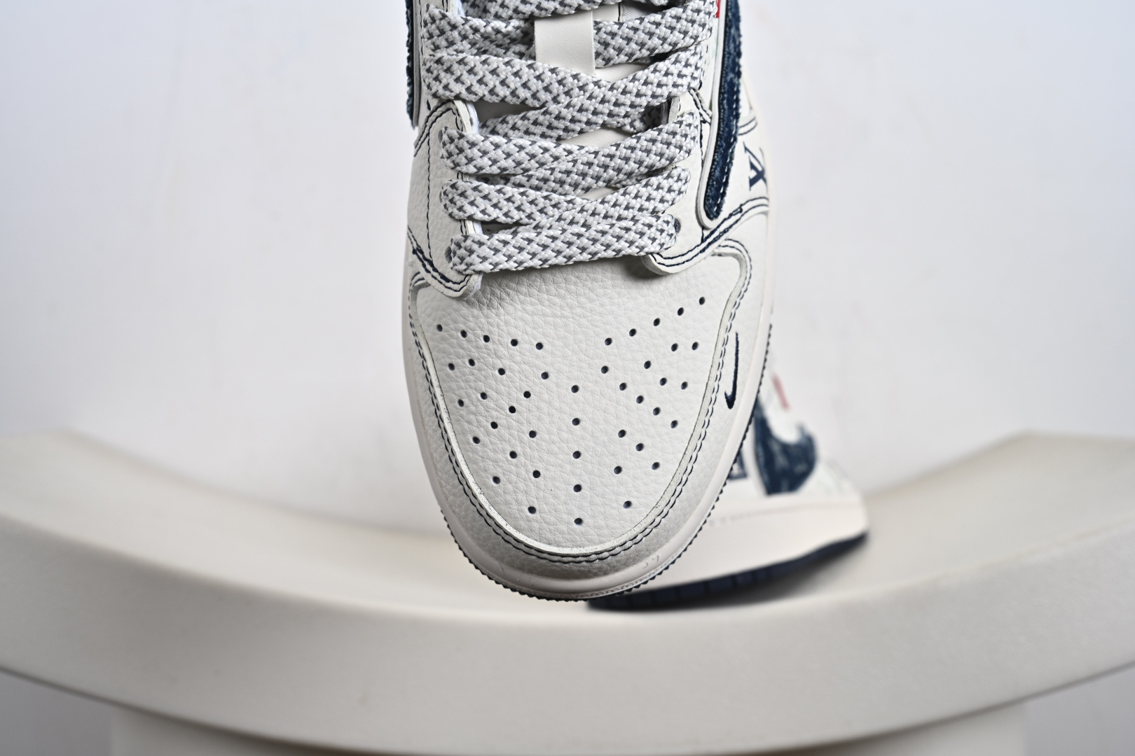 Nike Air Jordan 1 Low 定制配色 定制AJ联名-高端定制 低帮复古文化板鞋 CX5050-Y16