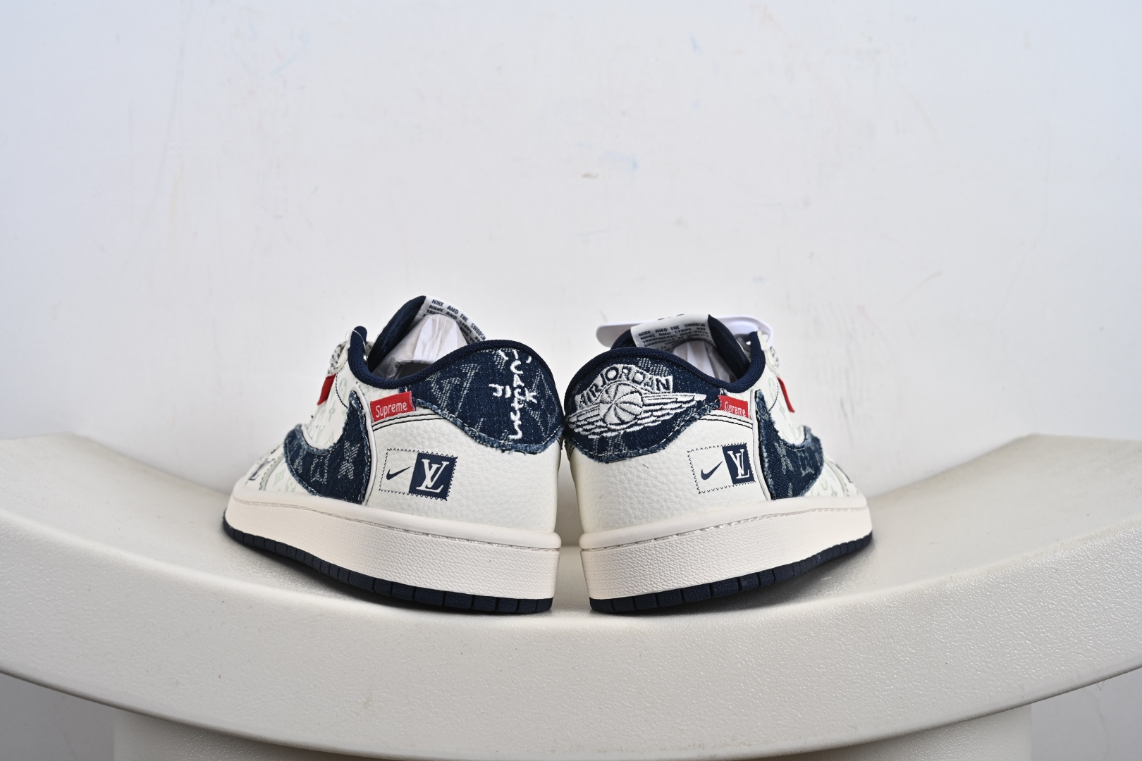 Nike Air Jordan 1 Low 定制配色 定制AJ联名-高端定制 低帮复古文化板鞋 CX5050-Y16