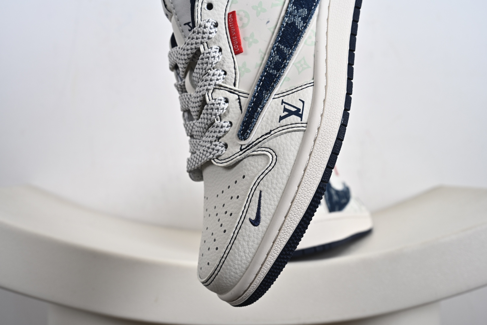 Nike Air Jordan 1 Low 定制配色 定制AJ联名-高端定制 低帮复古文化板鞋 CX5050-Y16