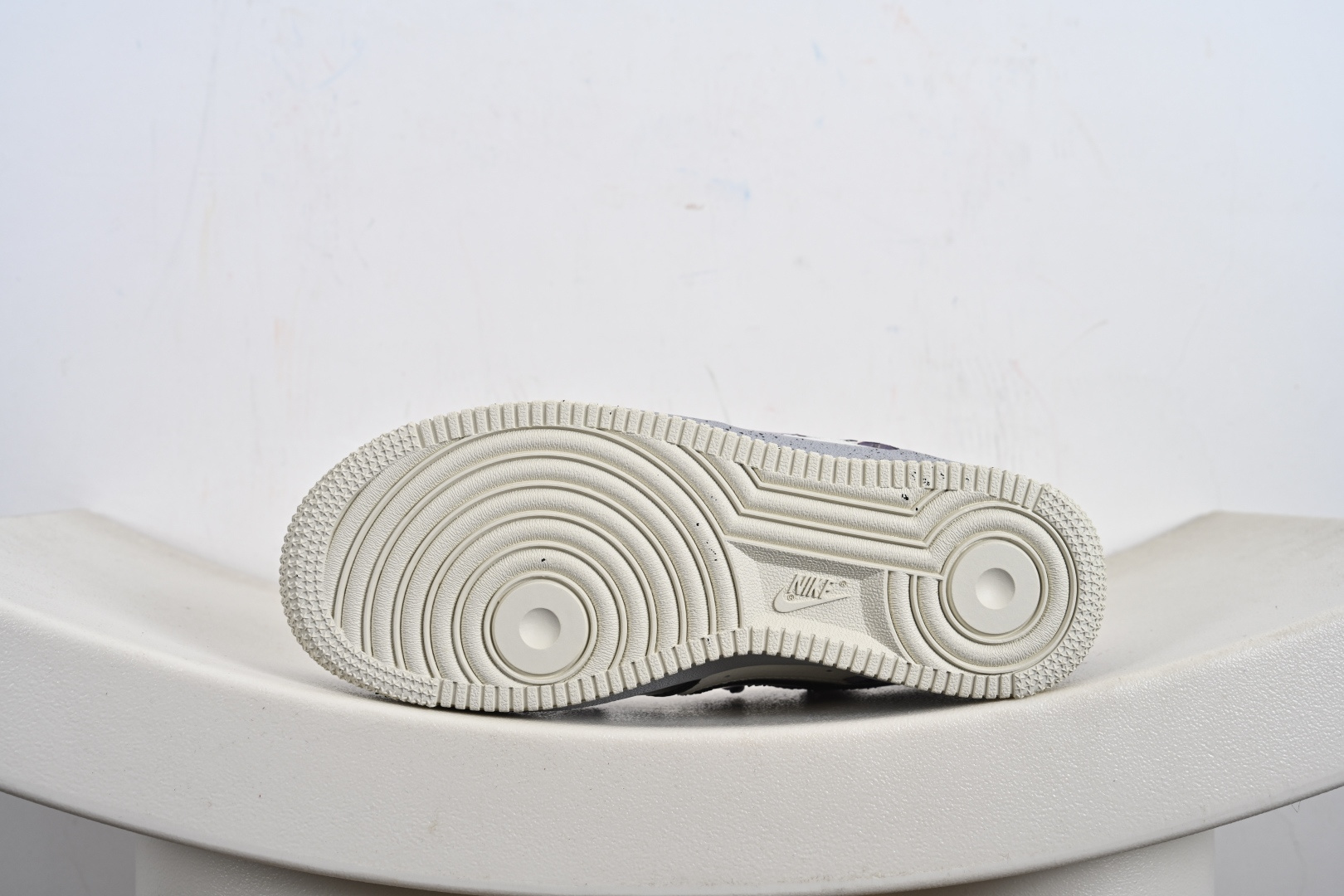 NIKE AIR FORCE 1‘07 WB CJ0304-106