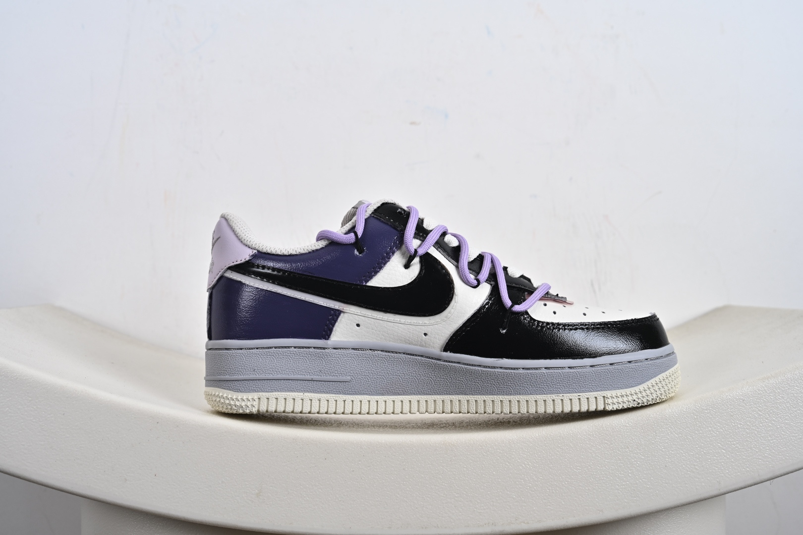 NIKE AIR FORCE 1‘07 WB CJ0304-106