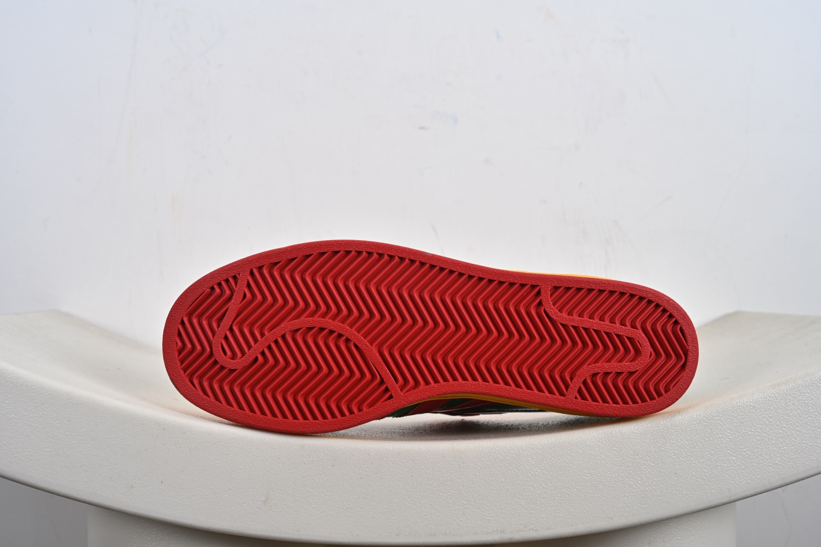 高端定制adidas贝壳头 “斯图西联名-绿金红” 高端定制 低帮休闲板鞋 DS0027