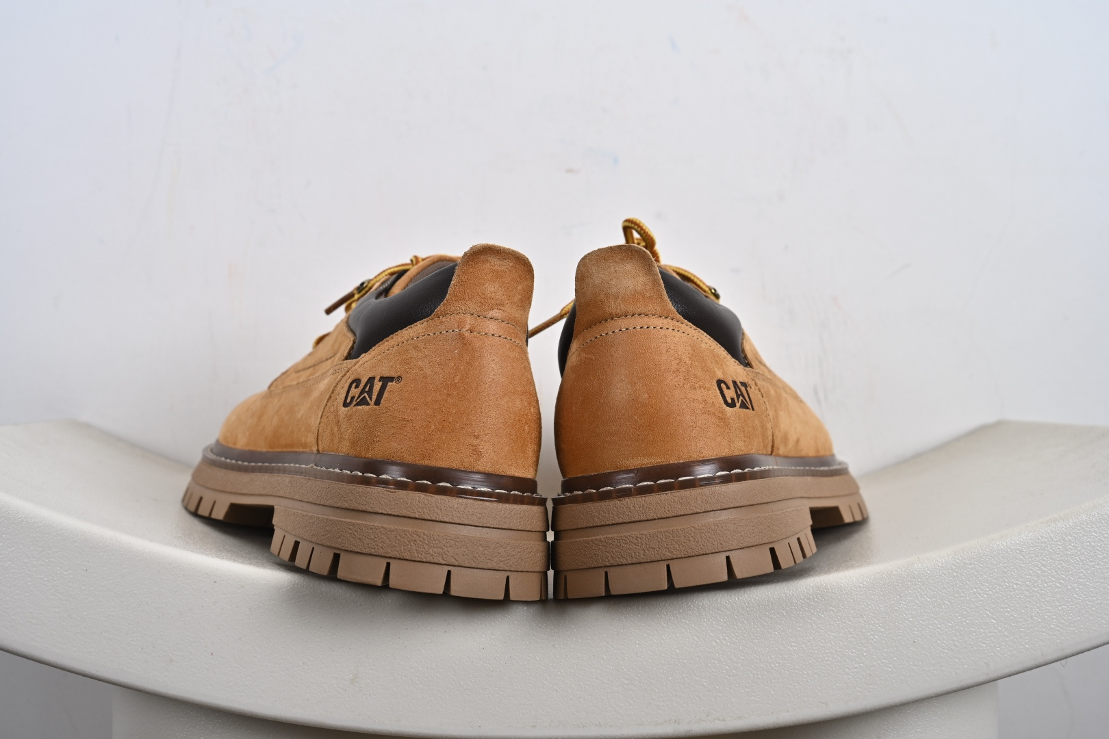 CAT卡特 P721903 经典百搭低帮户外休闲工装靴