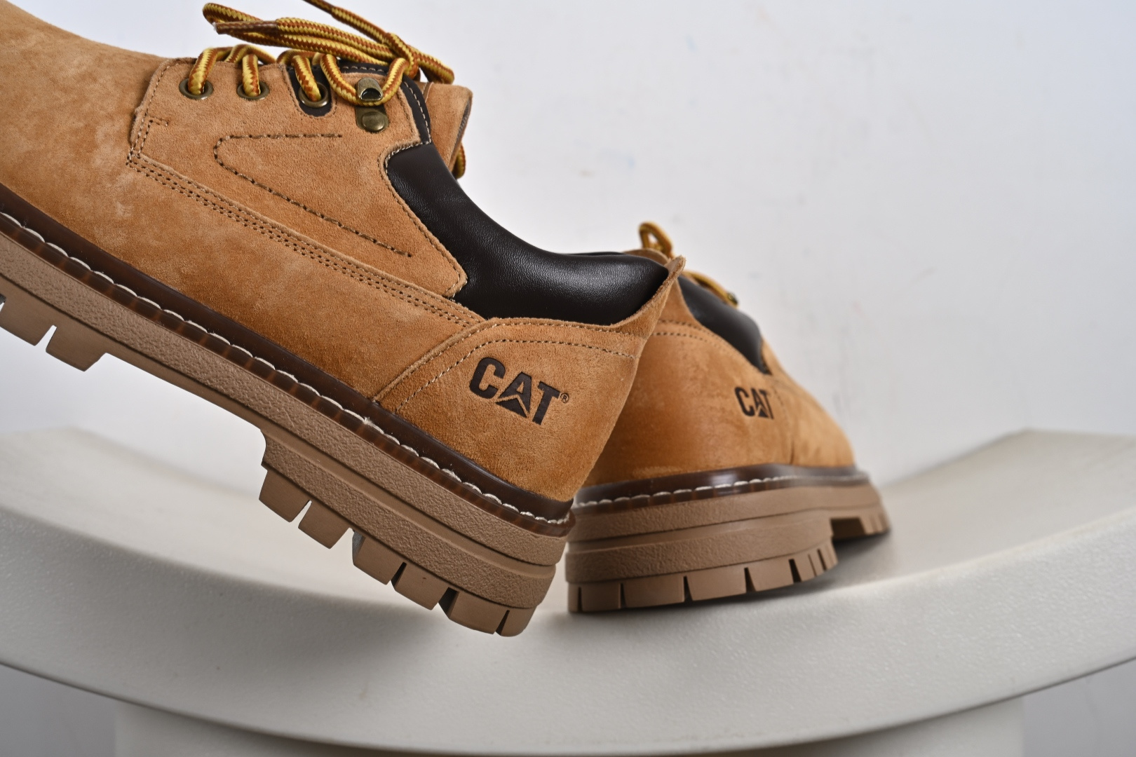 CAT卡特 P721903 经典百搭低帮户外休闲工装靴