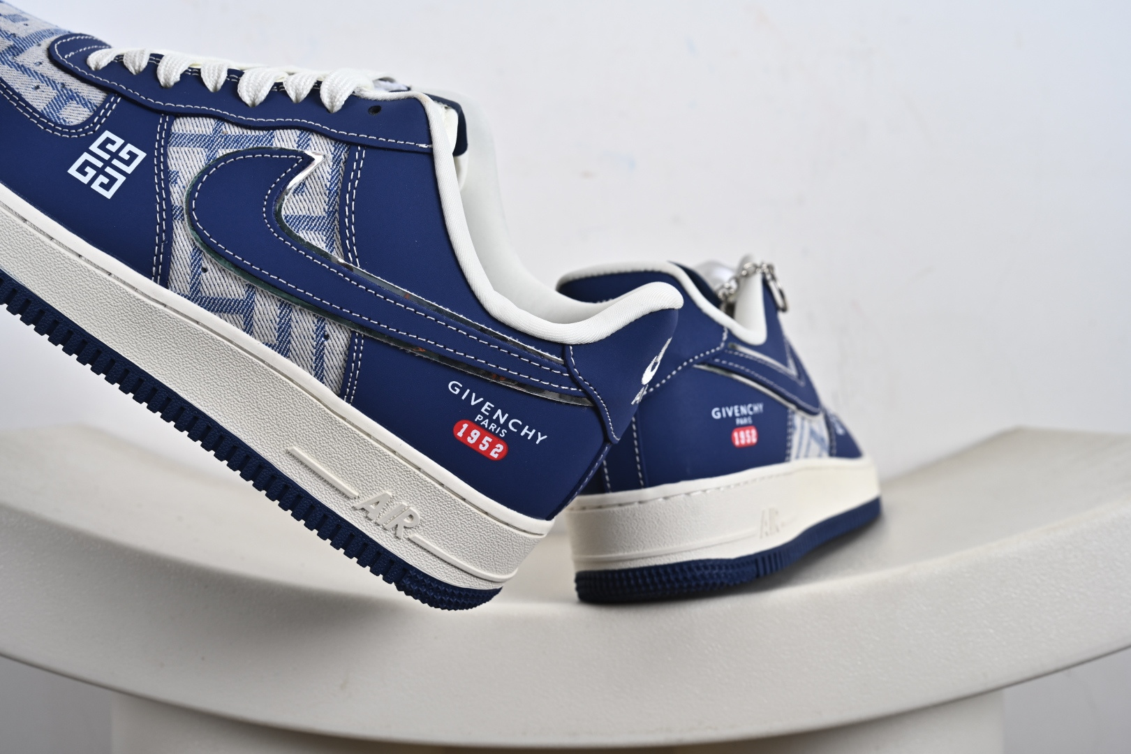 定制版Givenchy x Nike Air Force 1 Low 纪梵希 x 耐克 空军一号 低帮 联名蓝色 DK0188-087